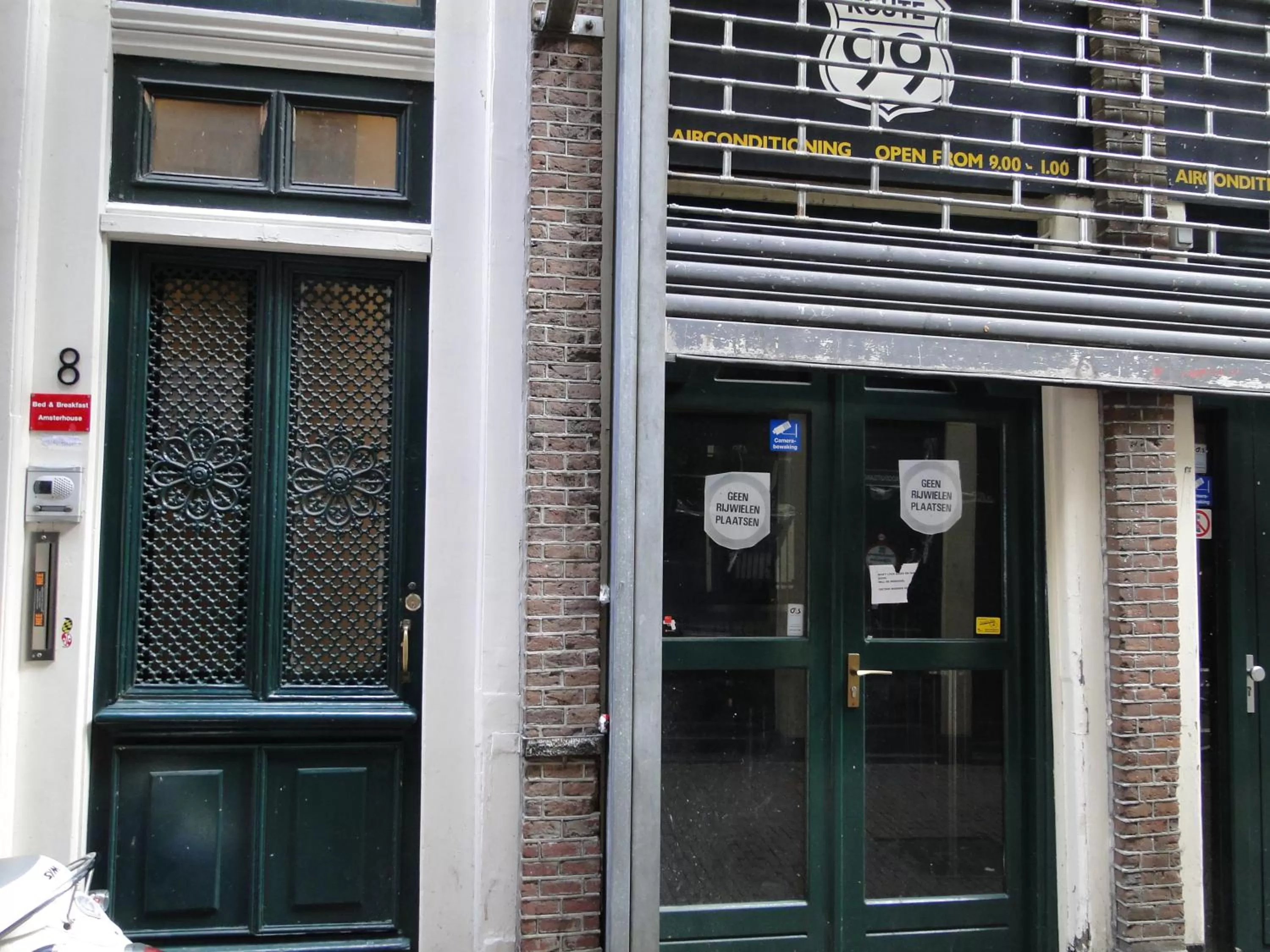 Facade/entrance in Amsterhouse B&B