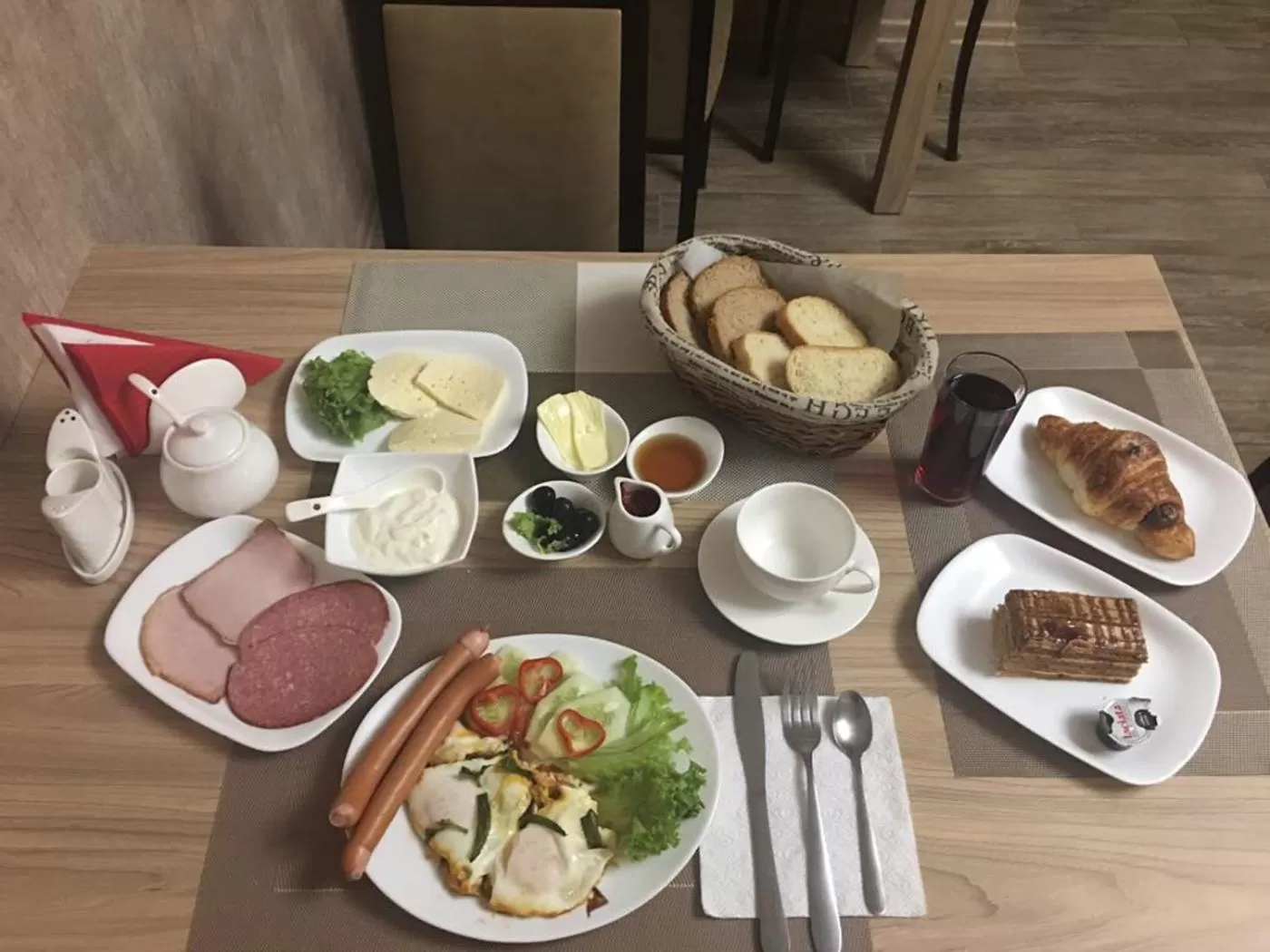 Continental breakfast, Breakfast in Family Hotel Triston