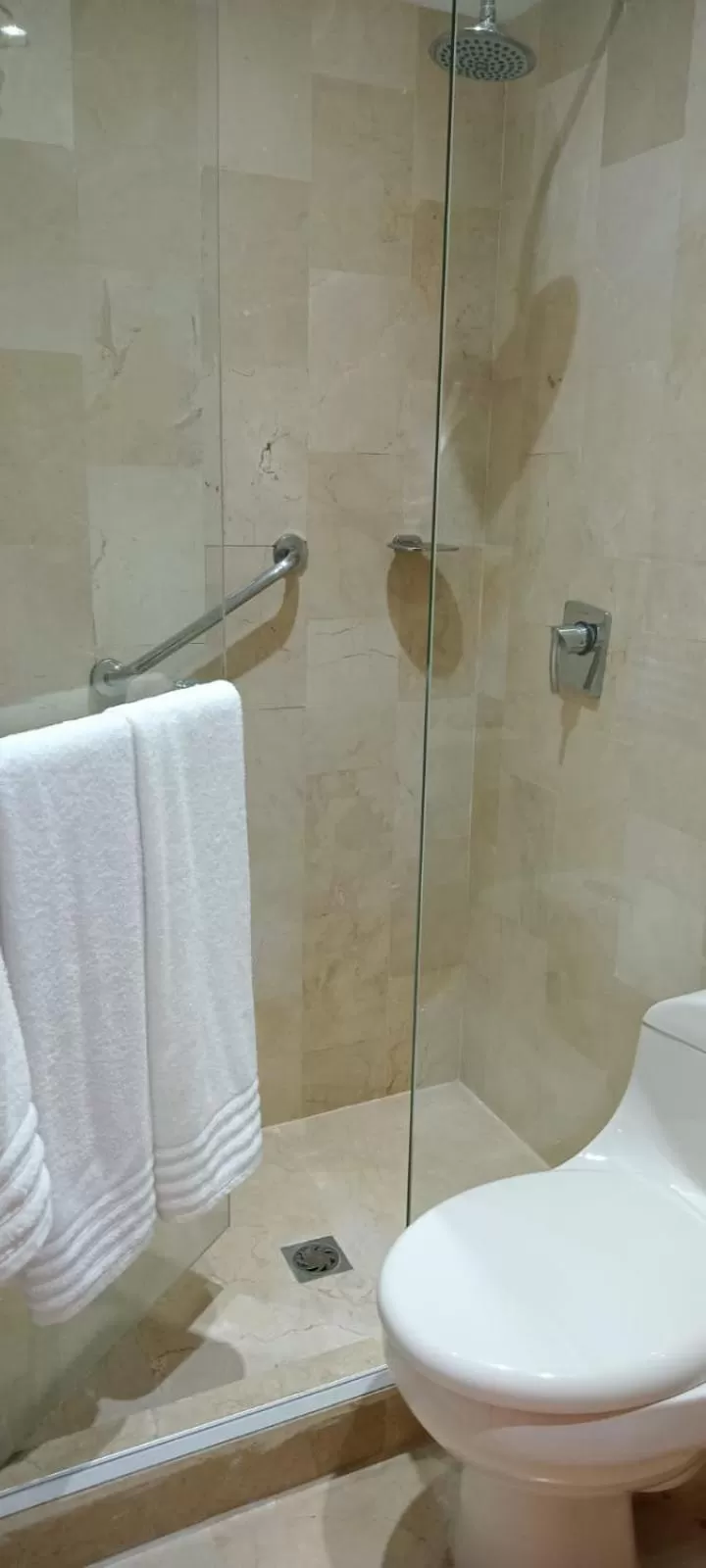 Shower, Bathroom in Porto Bello Hotel Boutique
