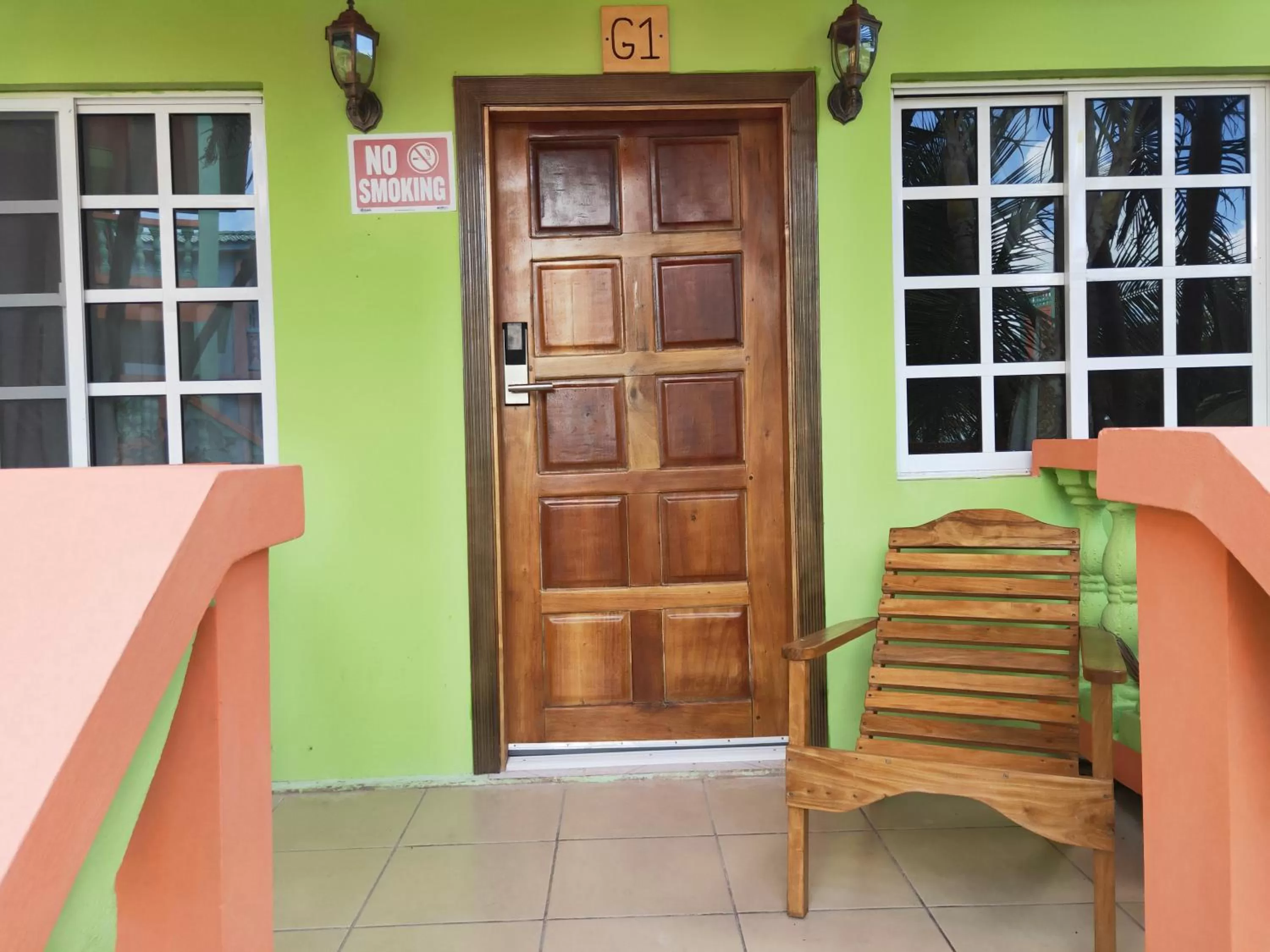 Facade/entrance in Sunshine View Hotel and Restaurant