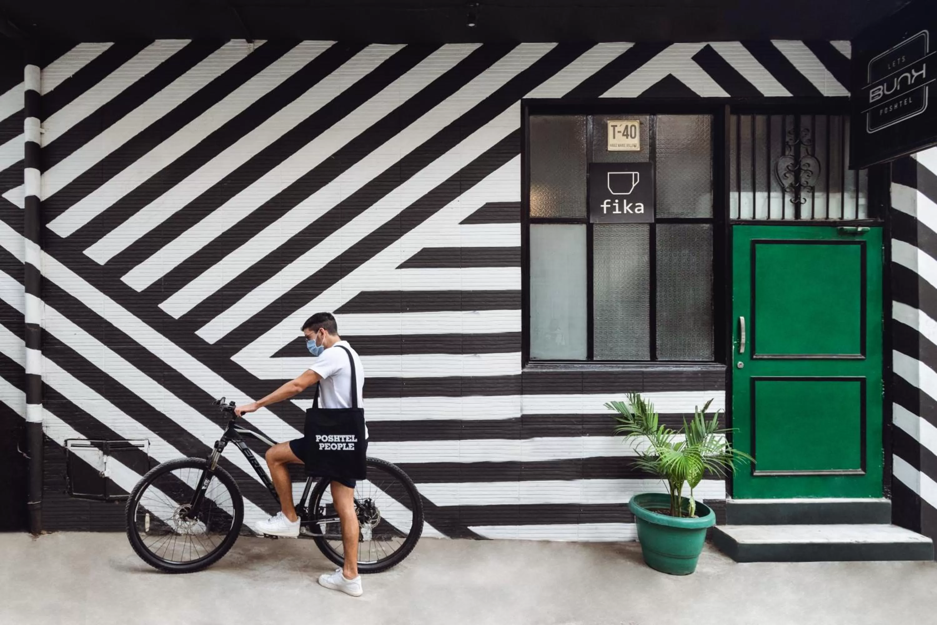 Facade/entrance in LetsBunk Poshtel & Suites