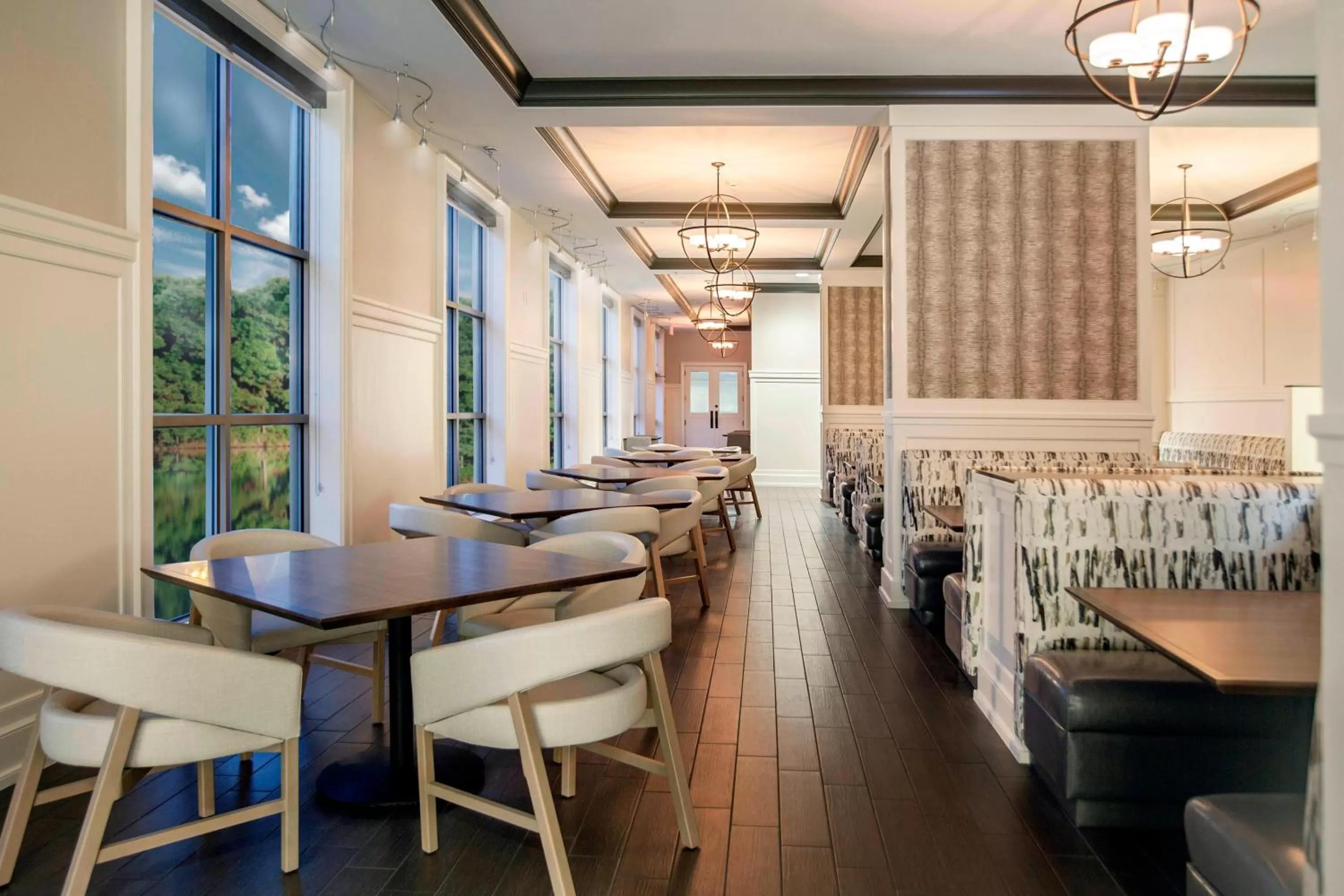 Restaurant/places to eat in Sheraton Jacksonville Hotel