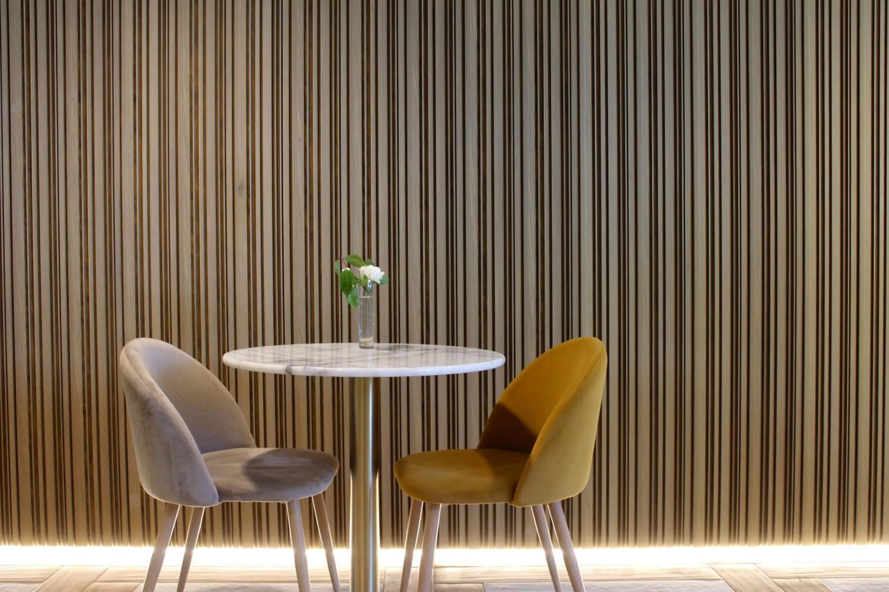 Breakfast in HOTEL BOUTIQUE VILLA DEL MARQUÉS