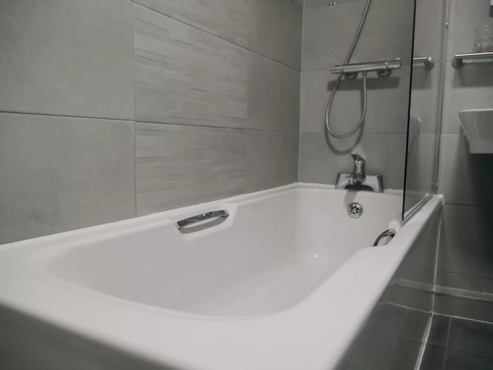 Bathroom in Llandudno Bay Hotel