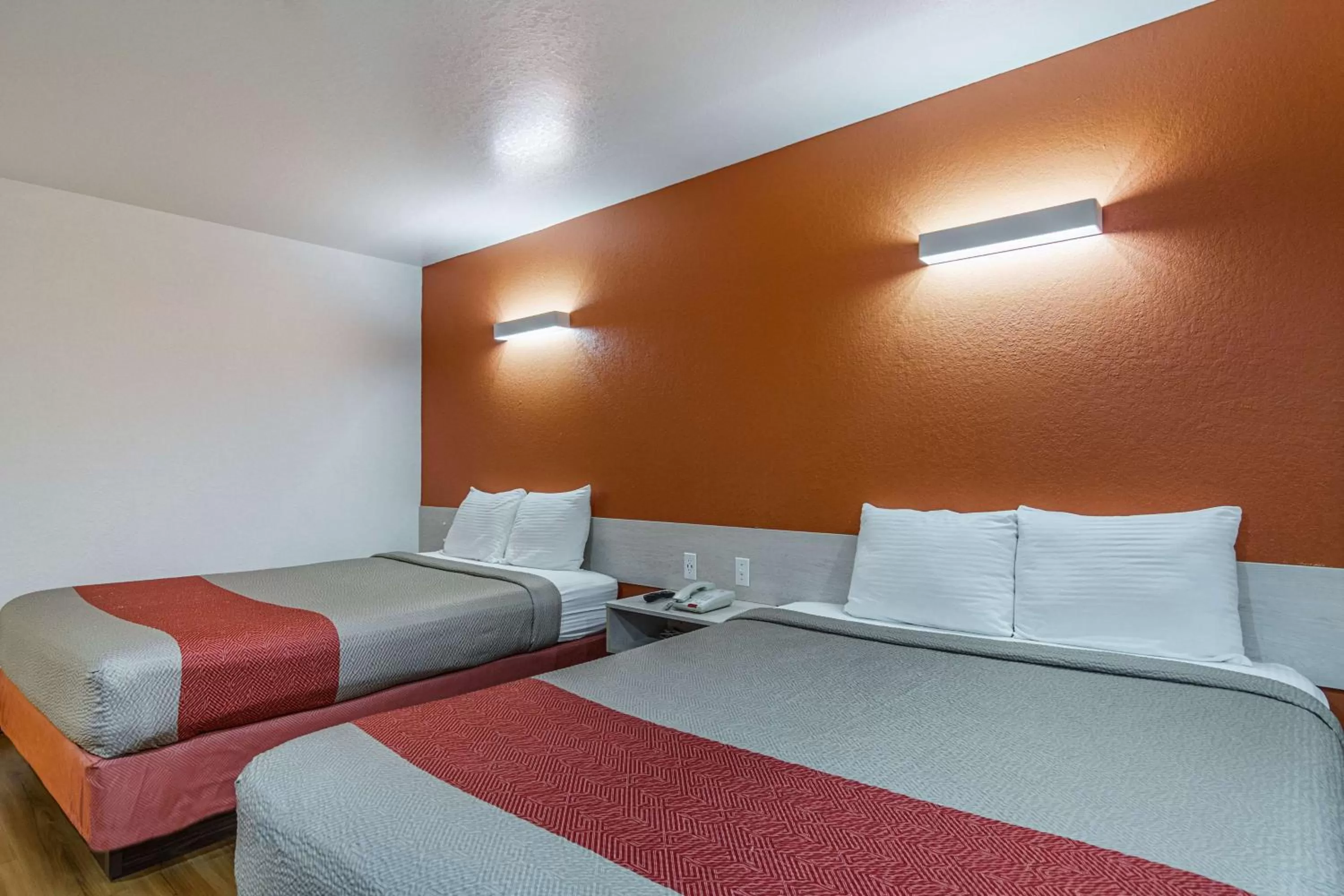 Photo of the whole room, Bed in Motel 6-Mcalester, OK