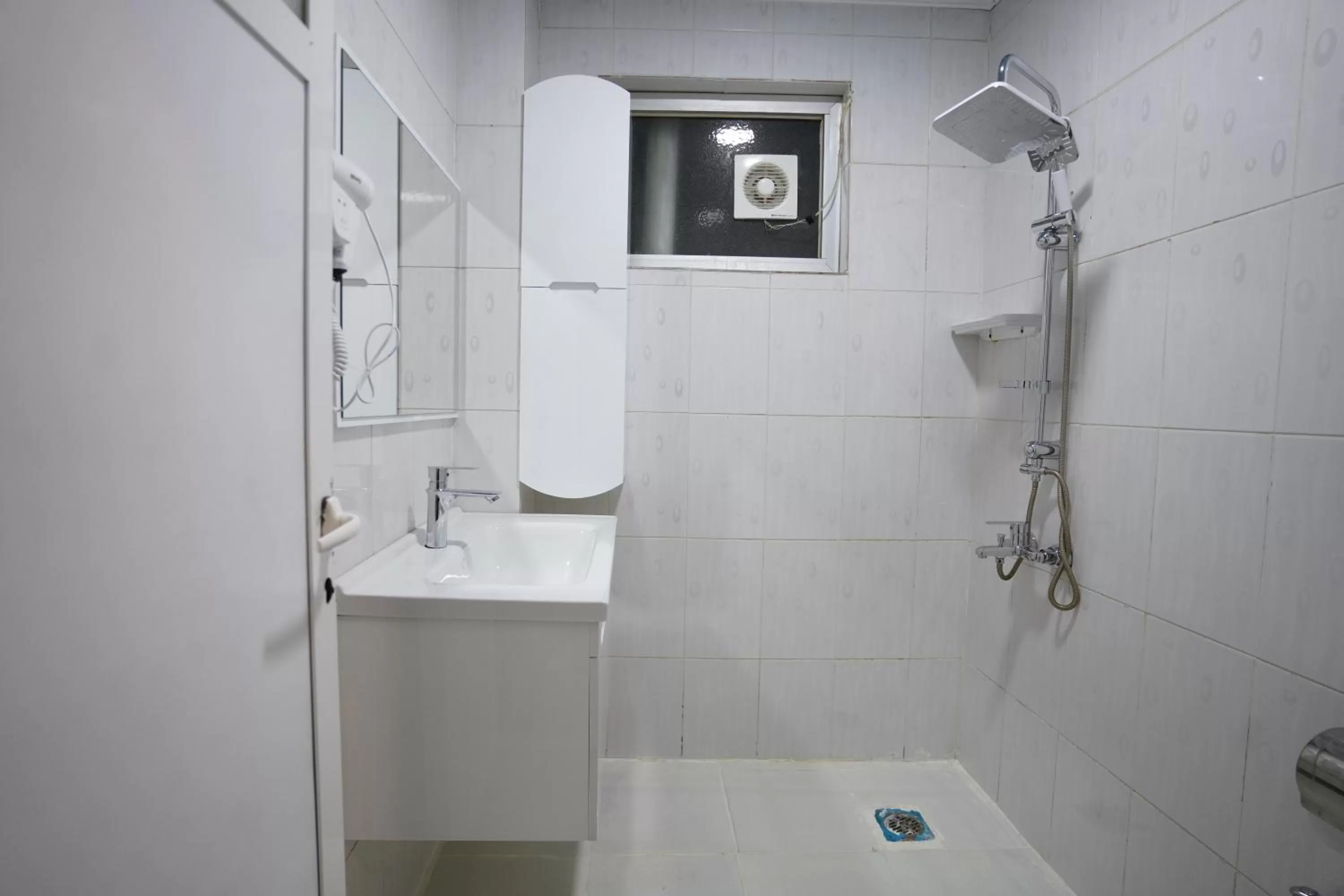 Bathroom in Vote Hotel