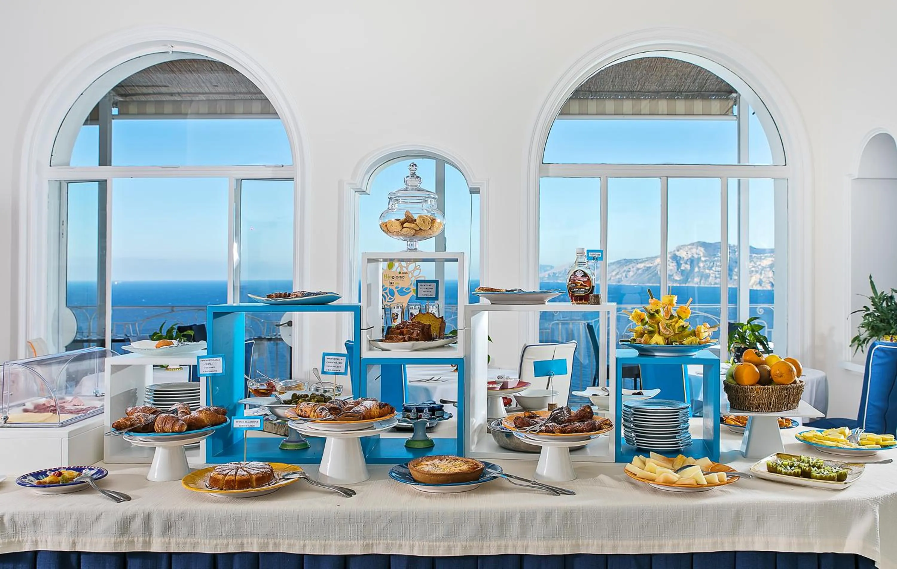 Sea view in Tramonto d'Oro