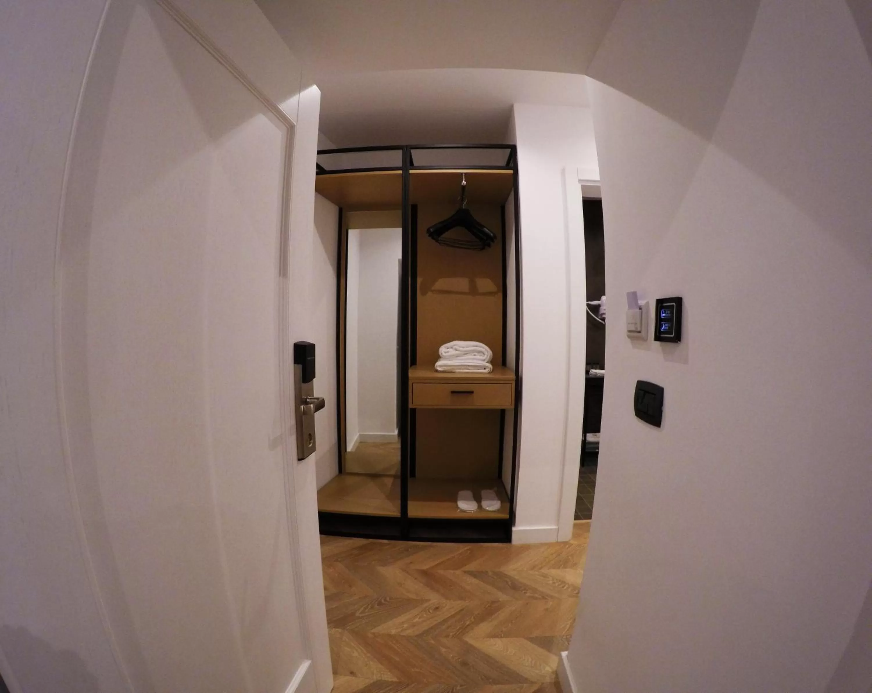 wardrobe, Bathroom in Prime Hotel