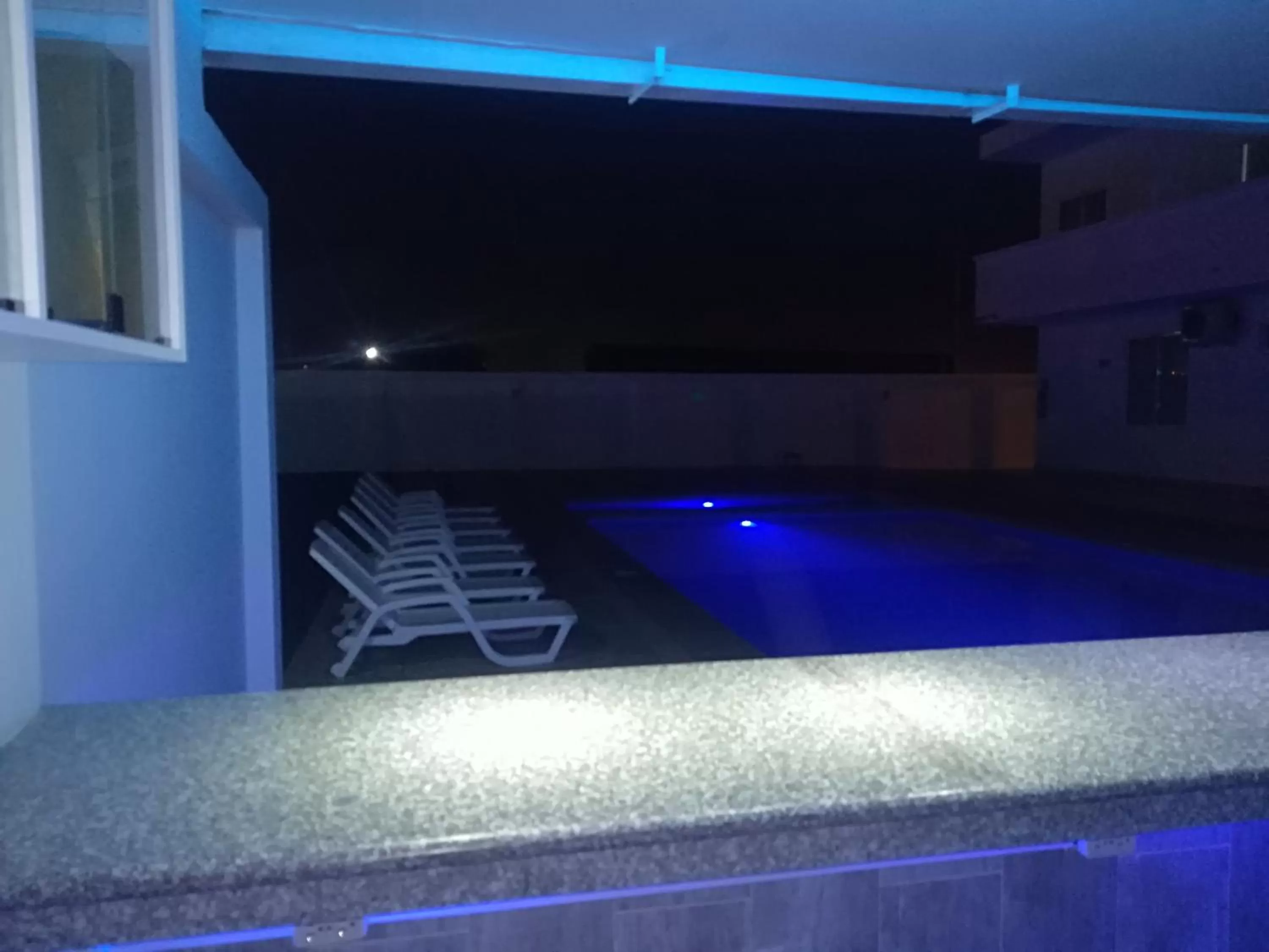 Swimming Pool in Manta Airport Hotel