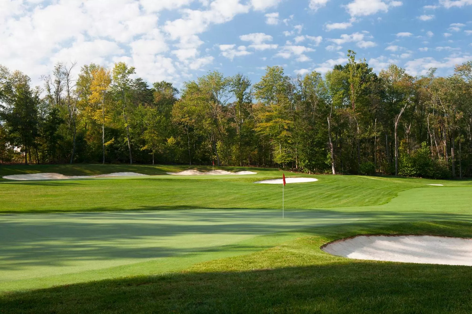 Swimming pool in Lansdowne Resort and Spa