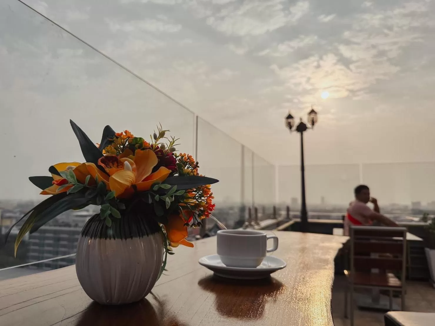 Restaurant/places to eat in Hotel De Khuvieng