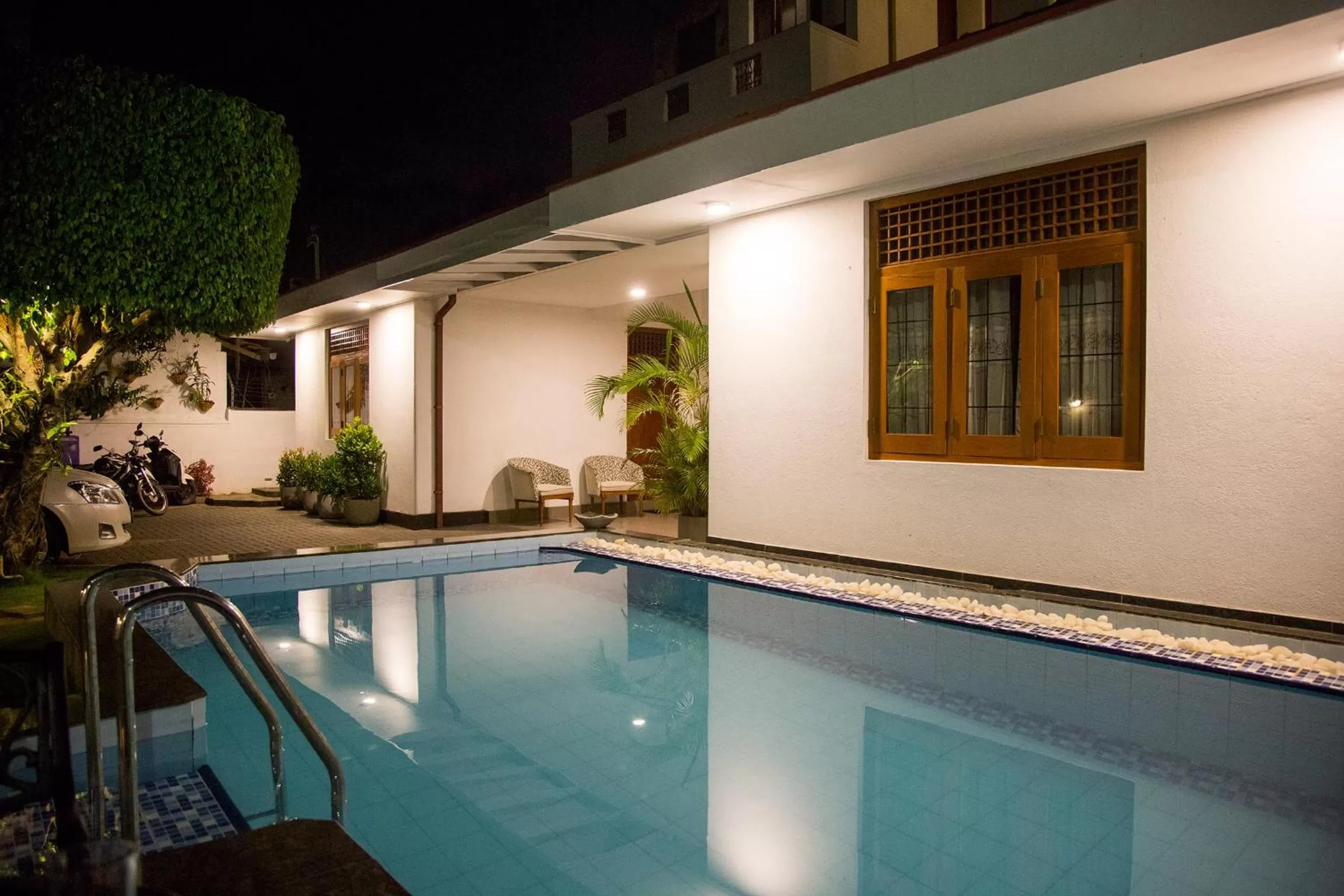 Property building, Swimming Pool in Suriya Arana