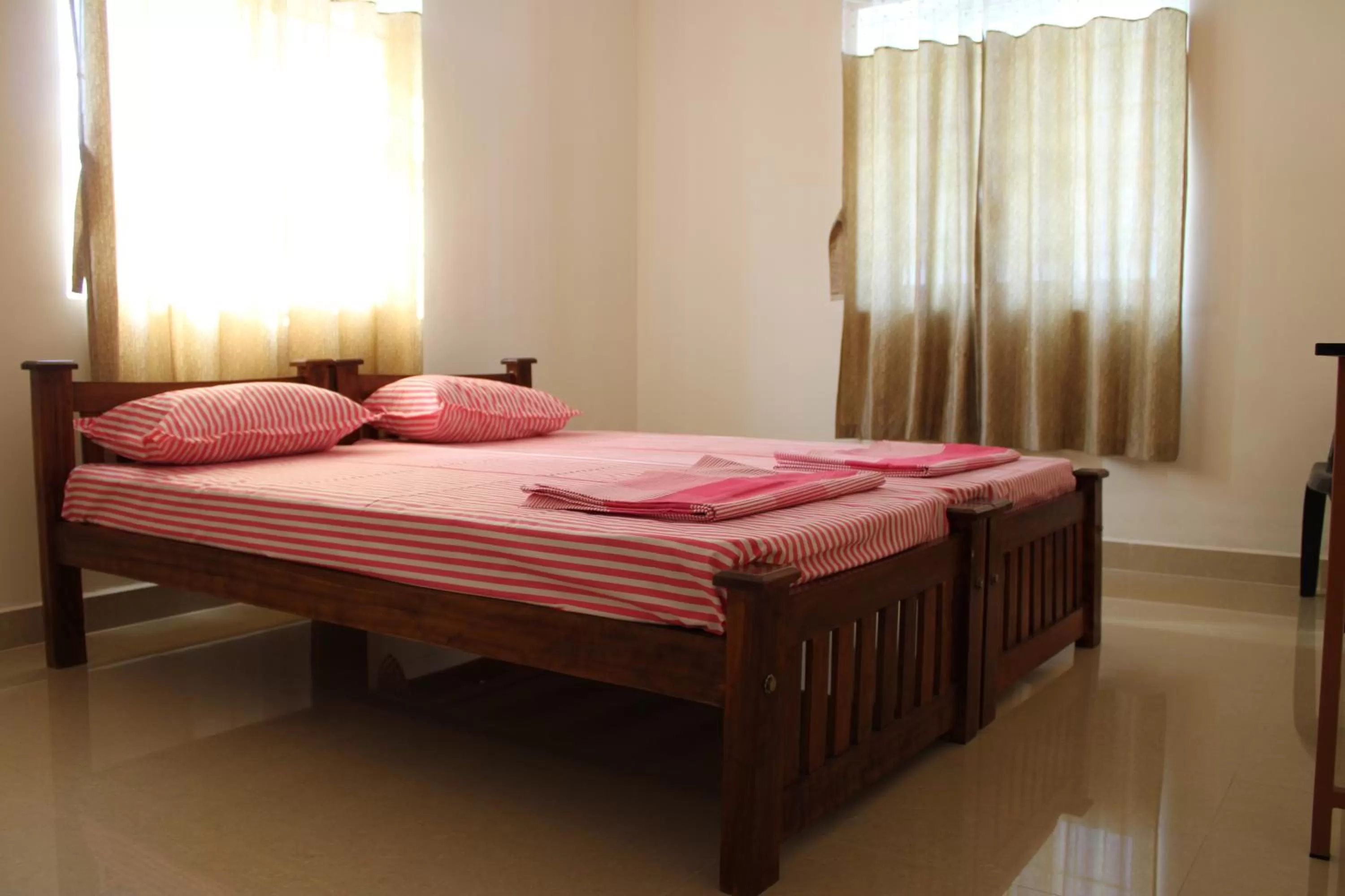 Bedroom, Bed in Shantham Service Apartments, Kinathukadavu, Coimbatore
