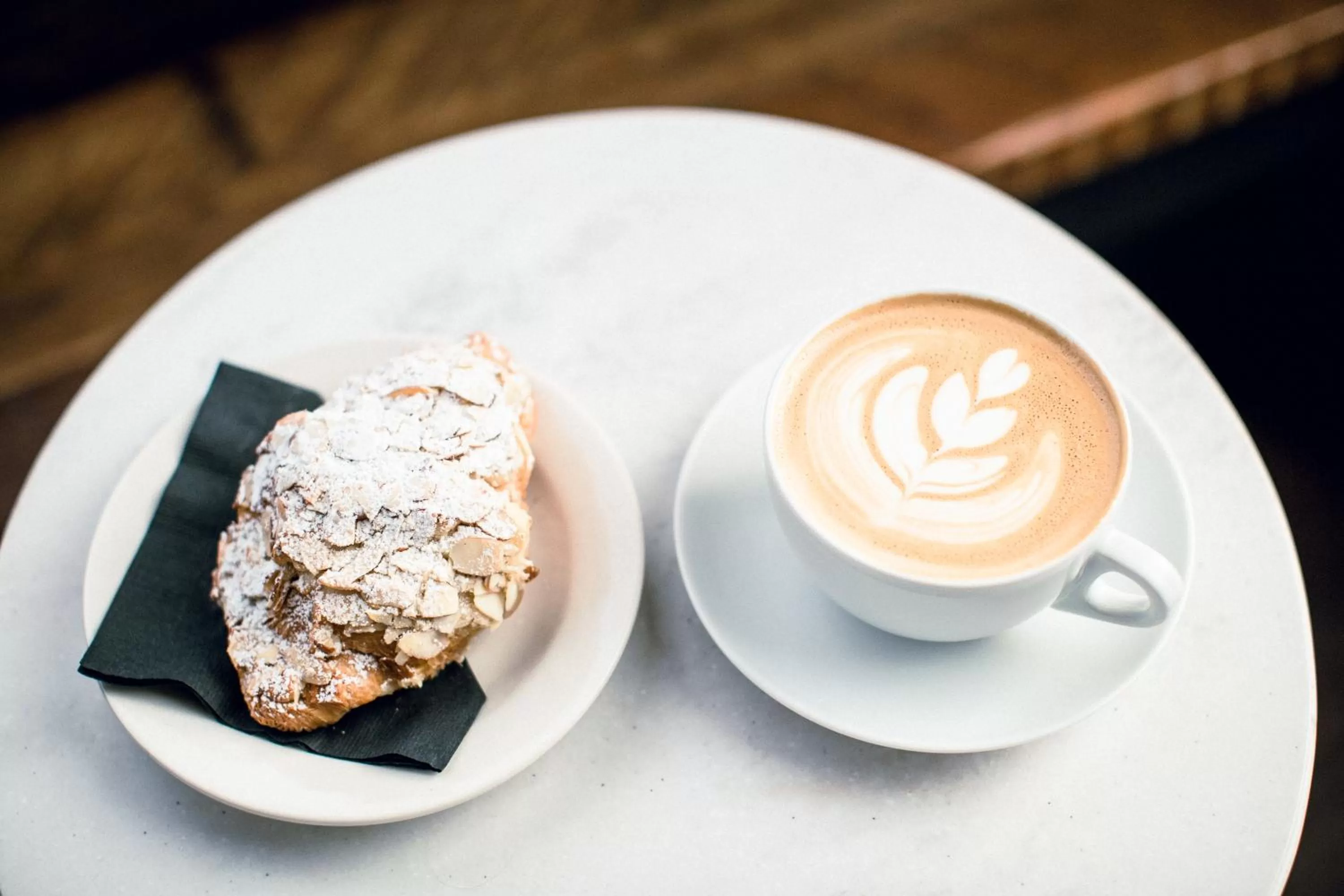 Food and drinks in The Society Hotel
