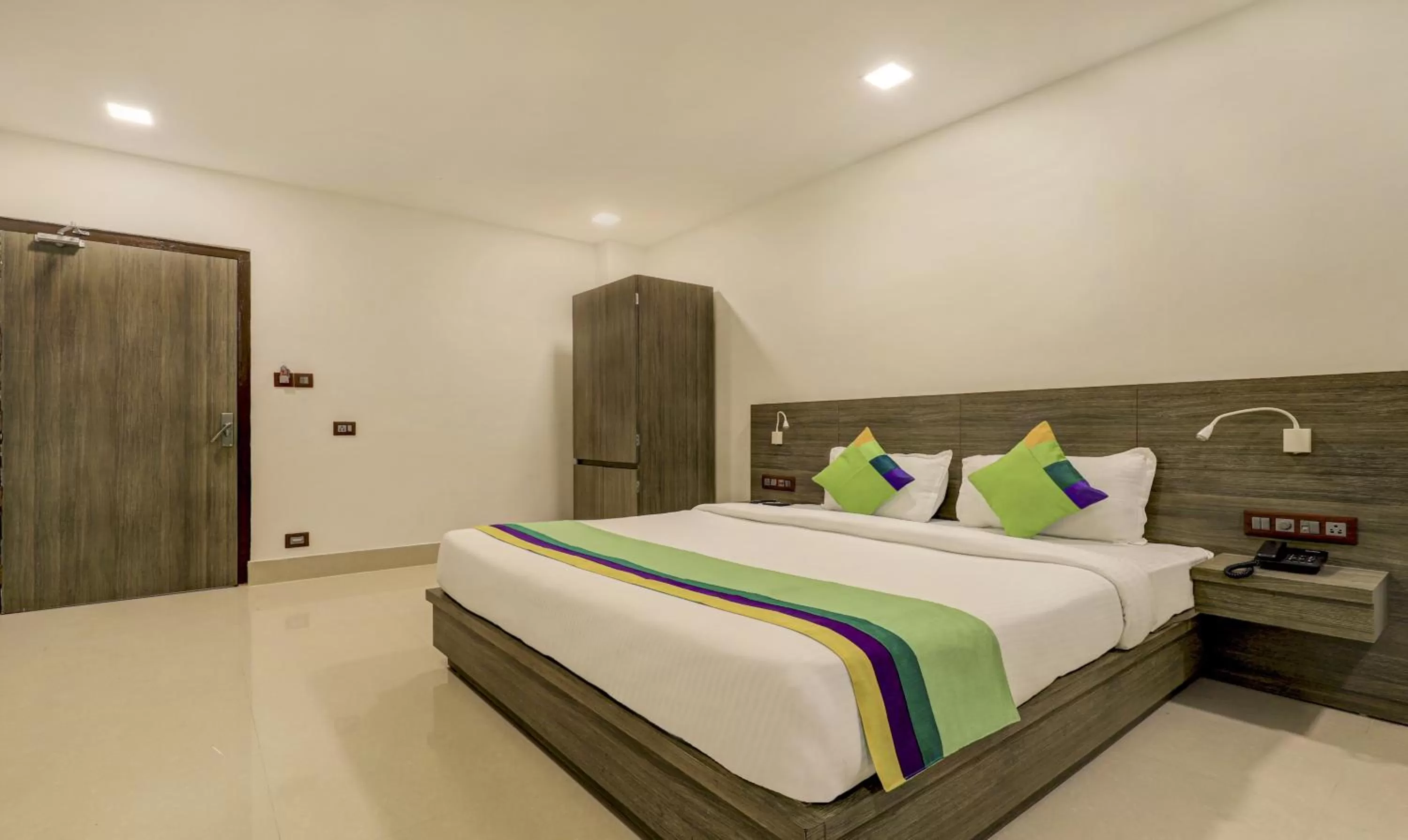 Bedroom, Bed in Treebo Arna Residency