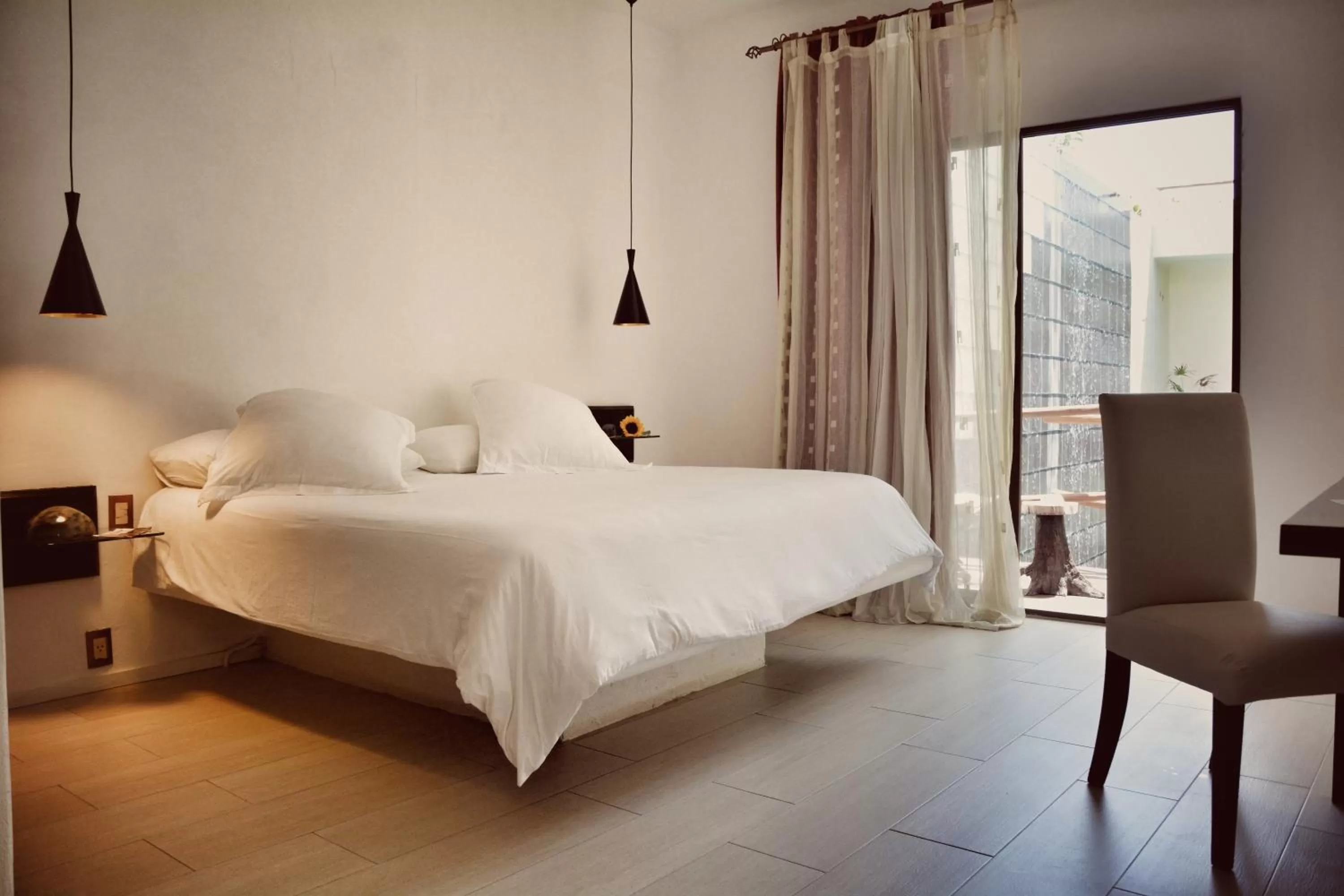 Photo of the whole room, Bed in Kinbe Hotel Boutique