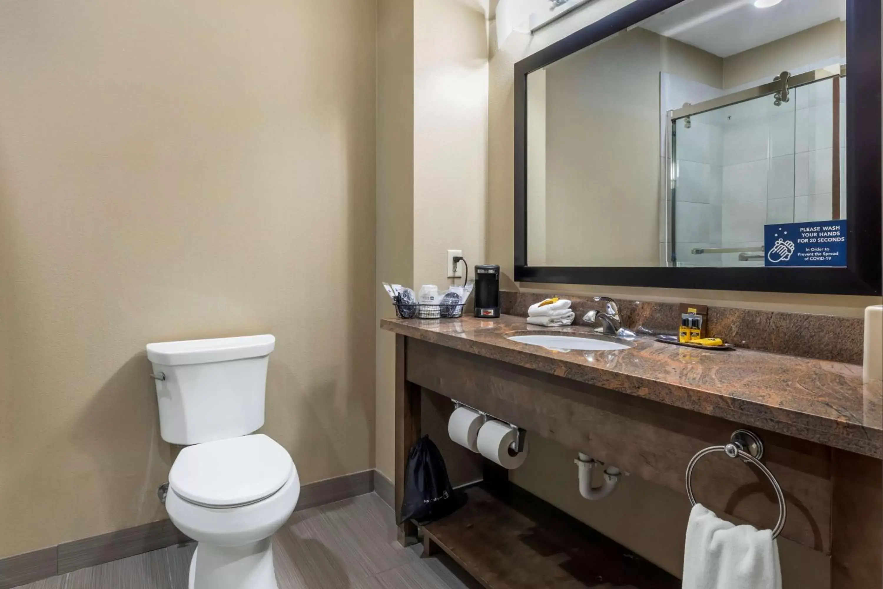 King Suite with Sofa Bed - Pet-Friendly in Best Western Plus Fort Stockton Hotel King Suite with Sofa Bed - Pet-Friendly in Best Western Plus Fort Stockton Hotel