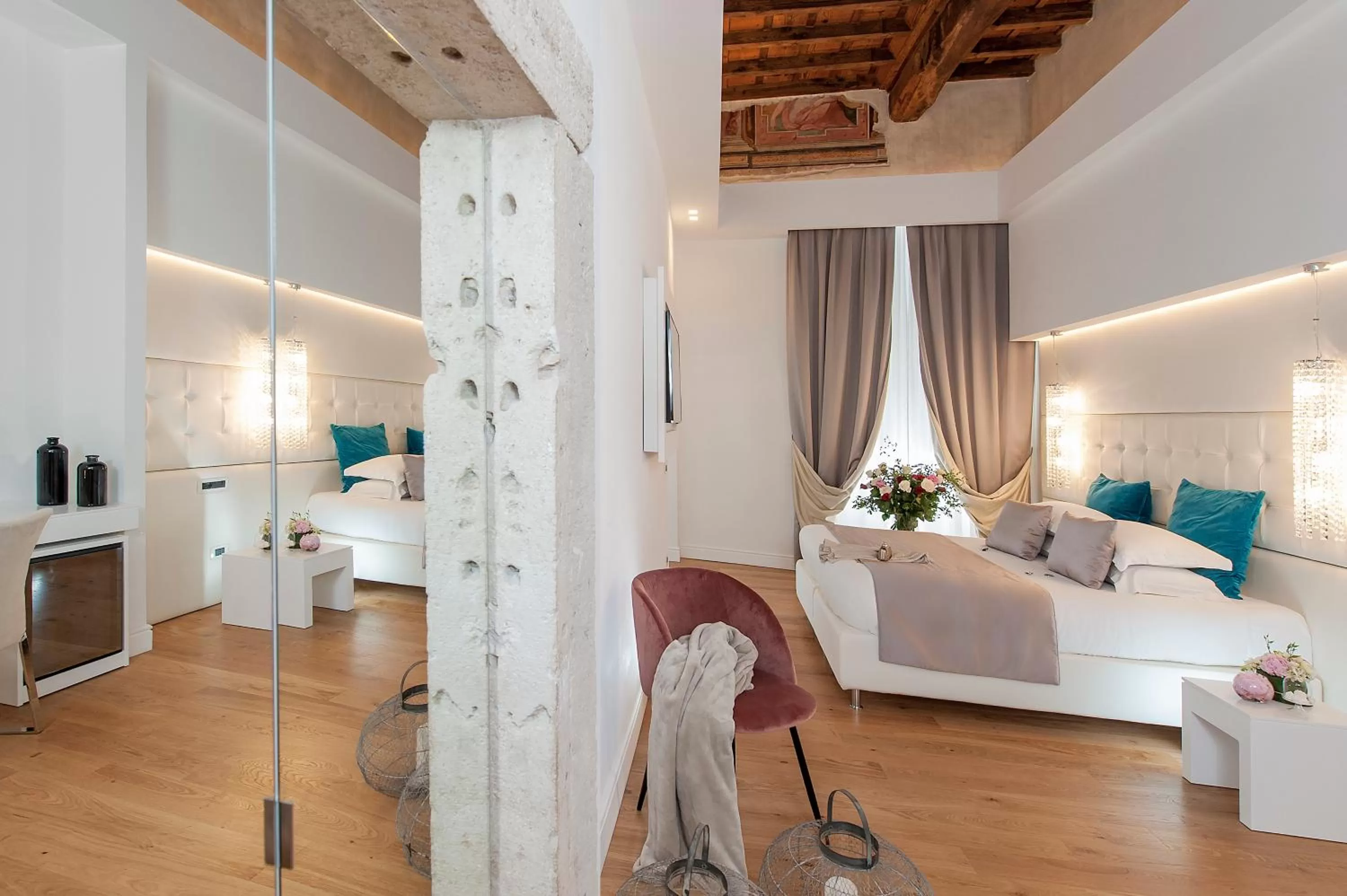 Photo of the whole room, Bed in Argentina Residenza Style Hotel