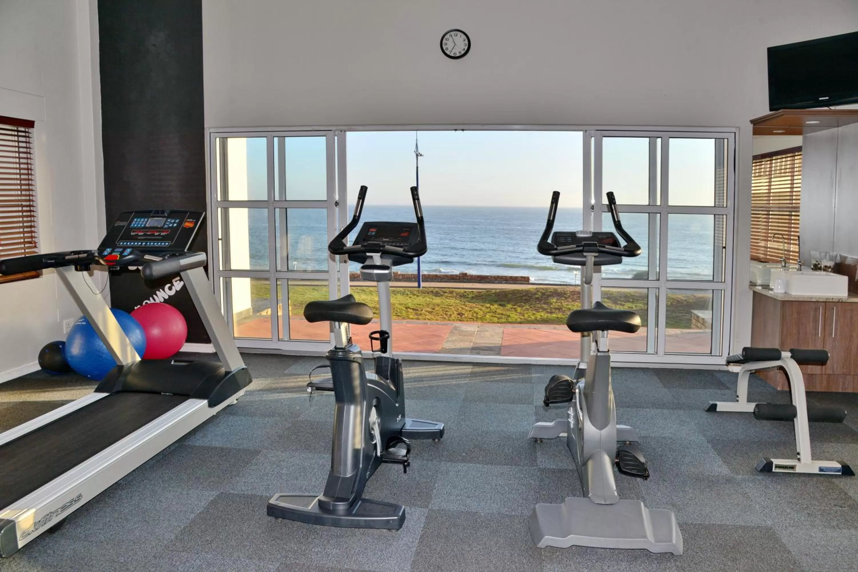 Fitness centre/facilities in Courtyard Hotel Gqeberha