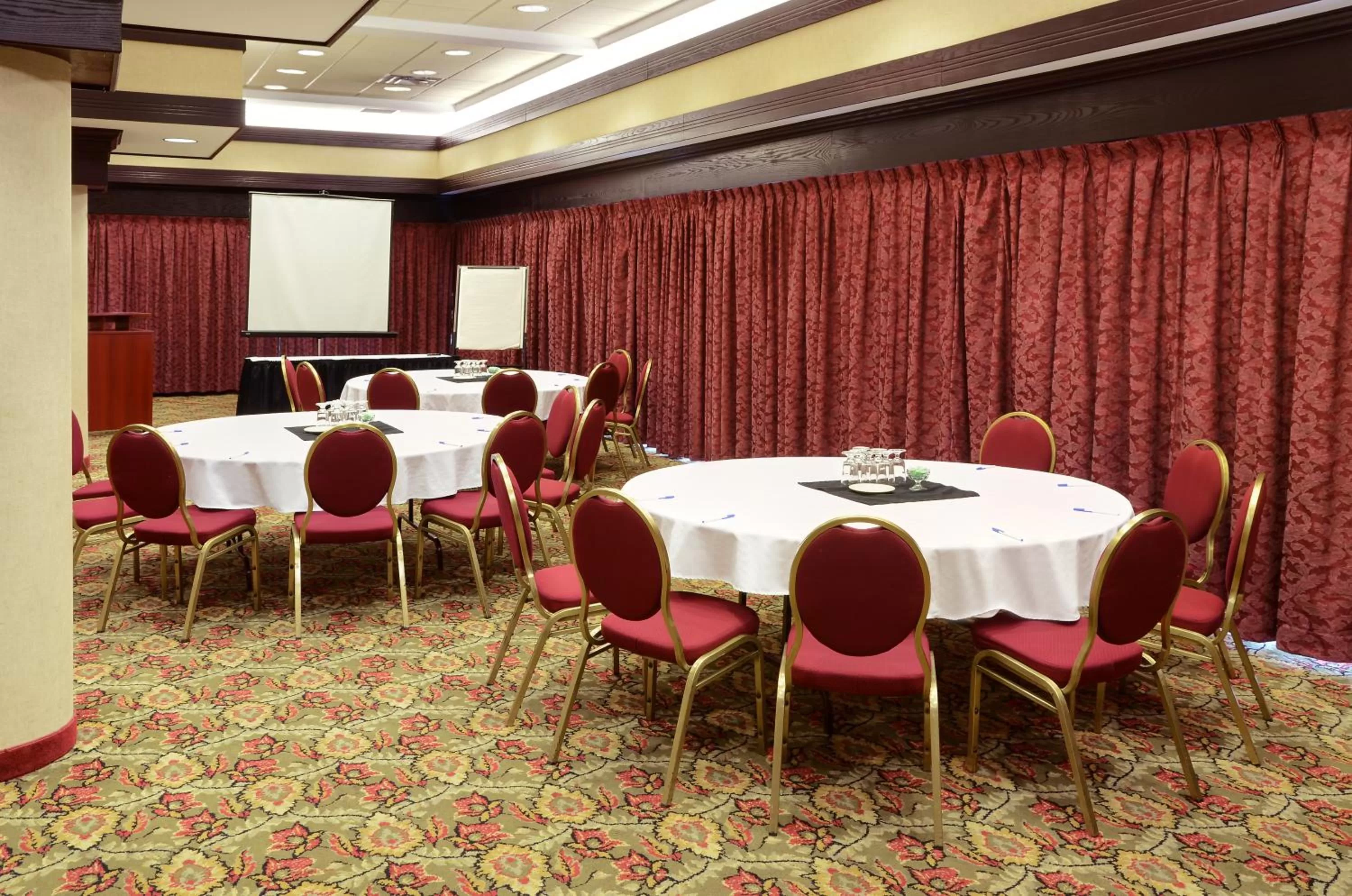 Banquet/Function facilities in Greenwood Inn & Suites