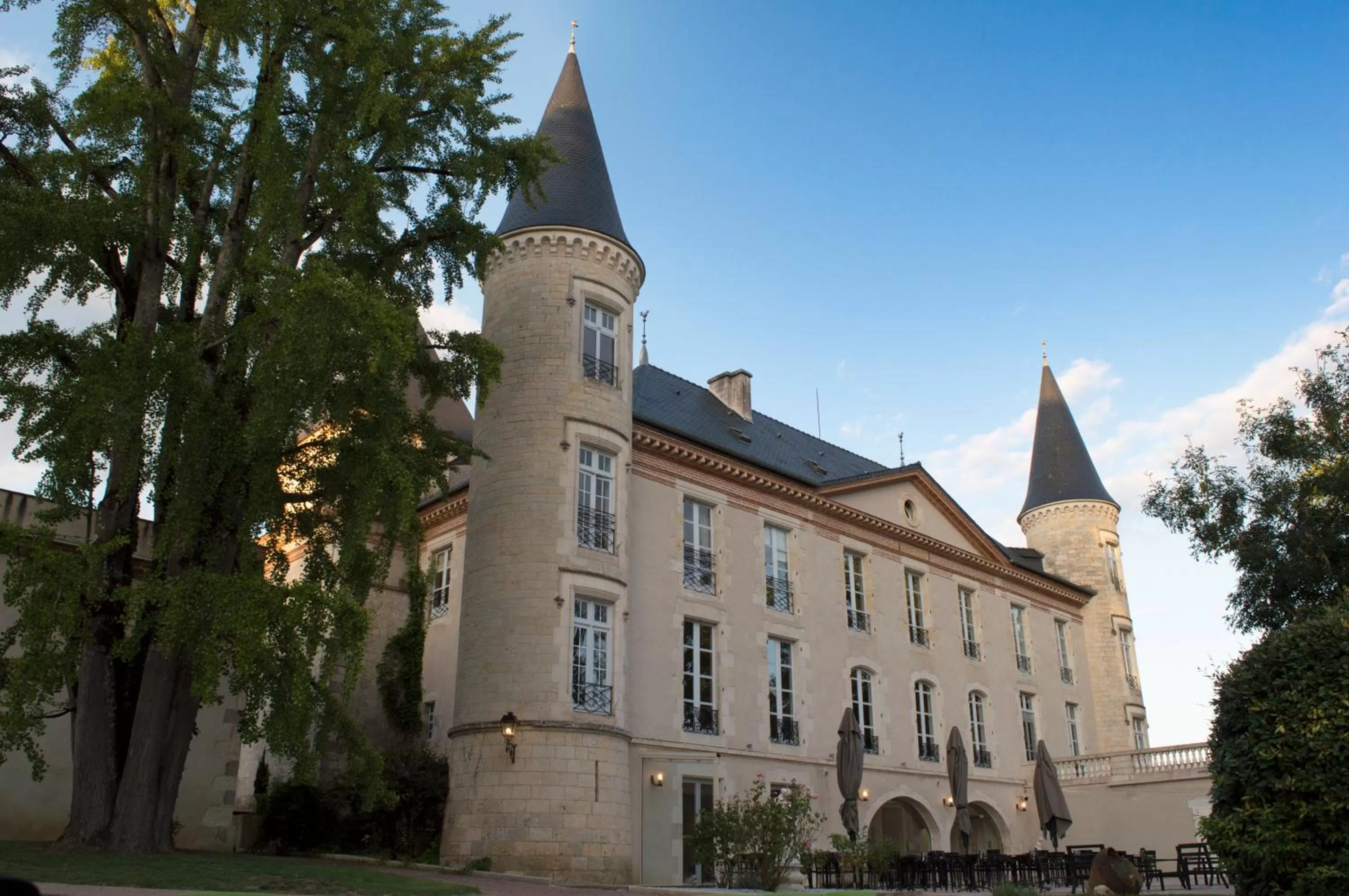 Facade/entrance in Logis Hotels - Château Saint Marcel