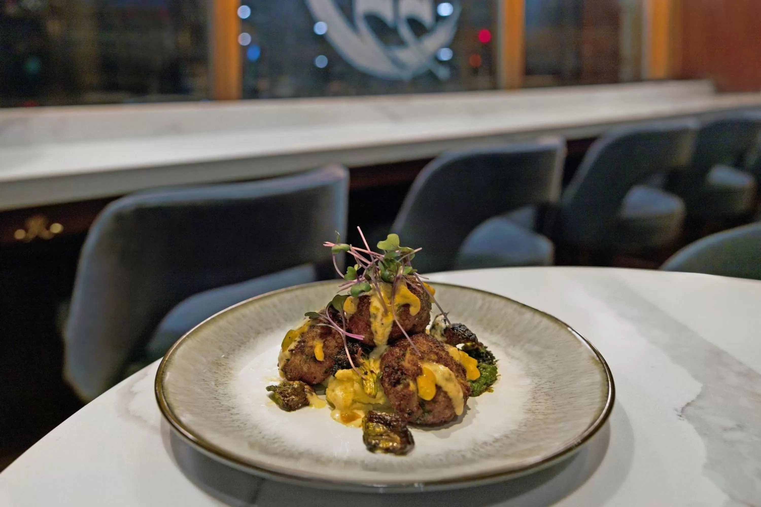 Restaurant/places to eat in Le Méridien St. Louis Downtown