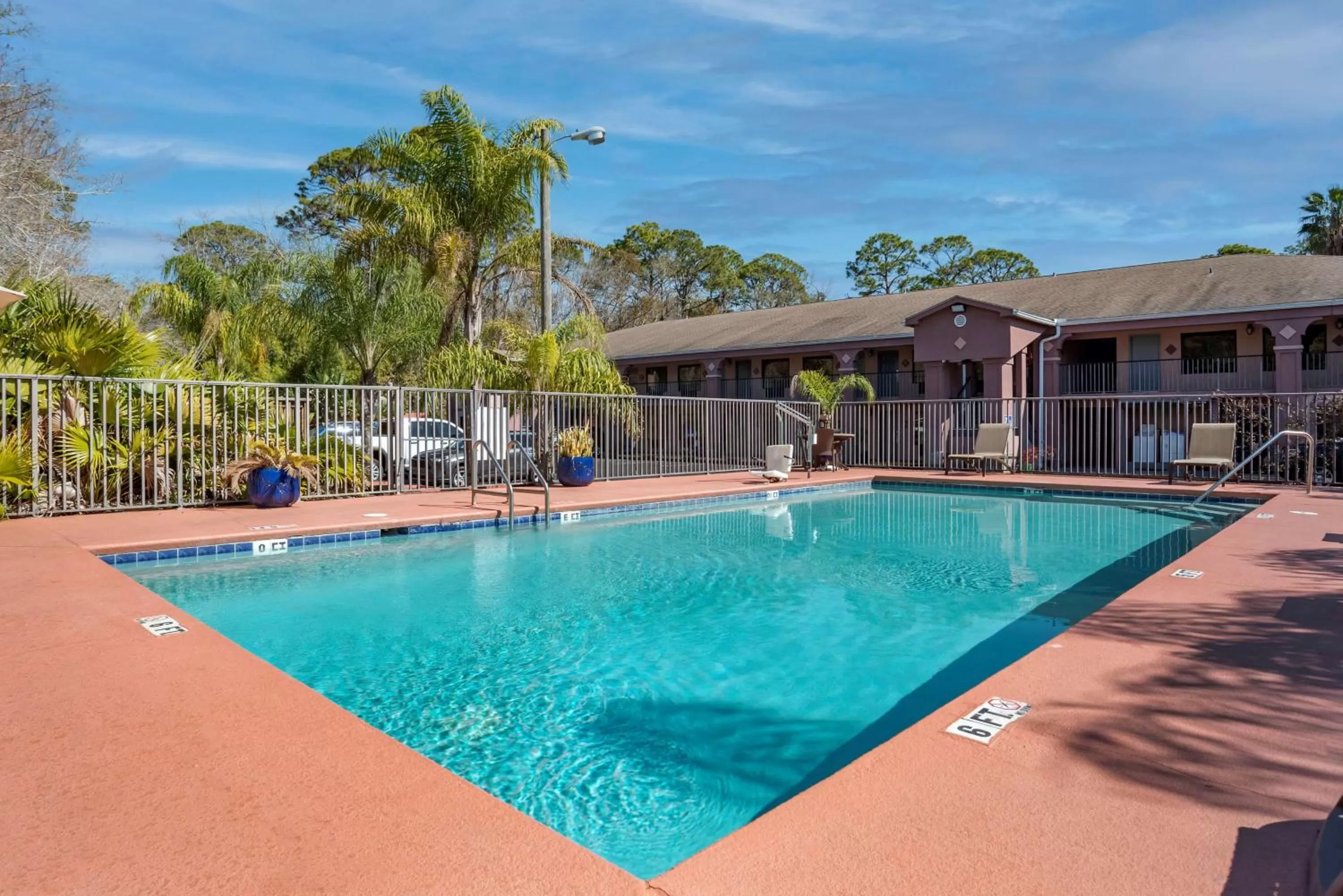 Pool view in Best Western Apalach Inn
