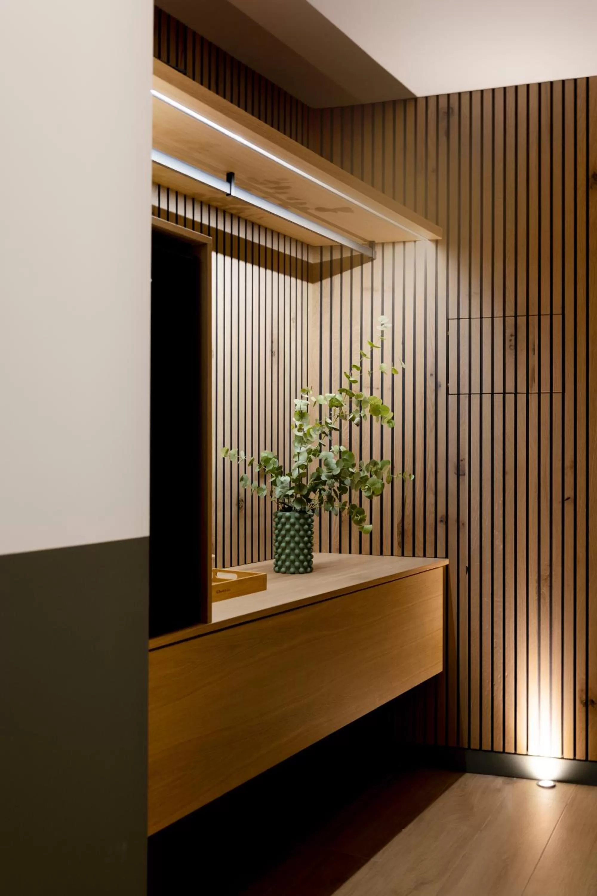 wardrobe in Doña Lola Alojamientos Boutique