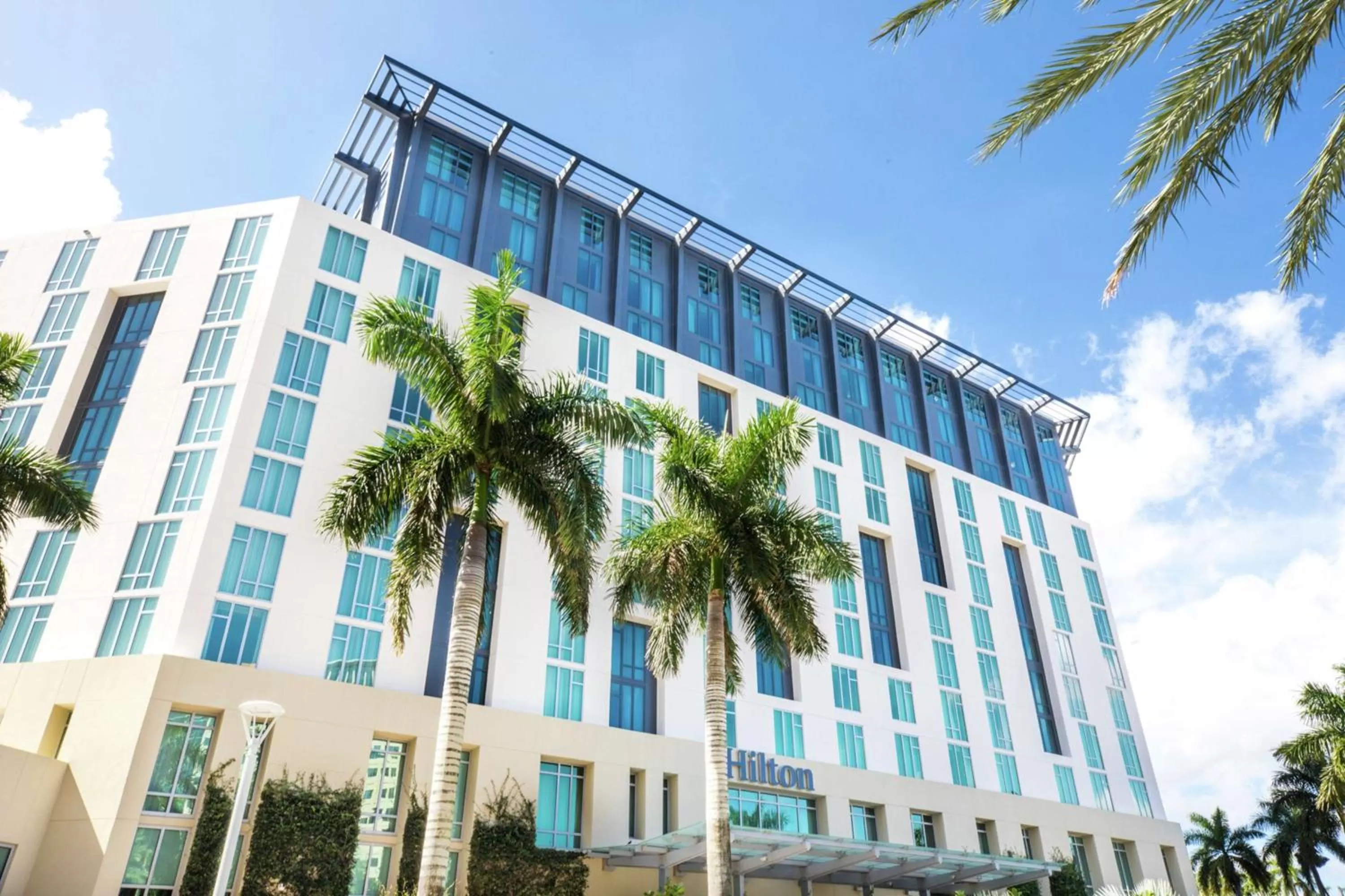 Property building in Hilton West Palm Beach