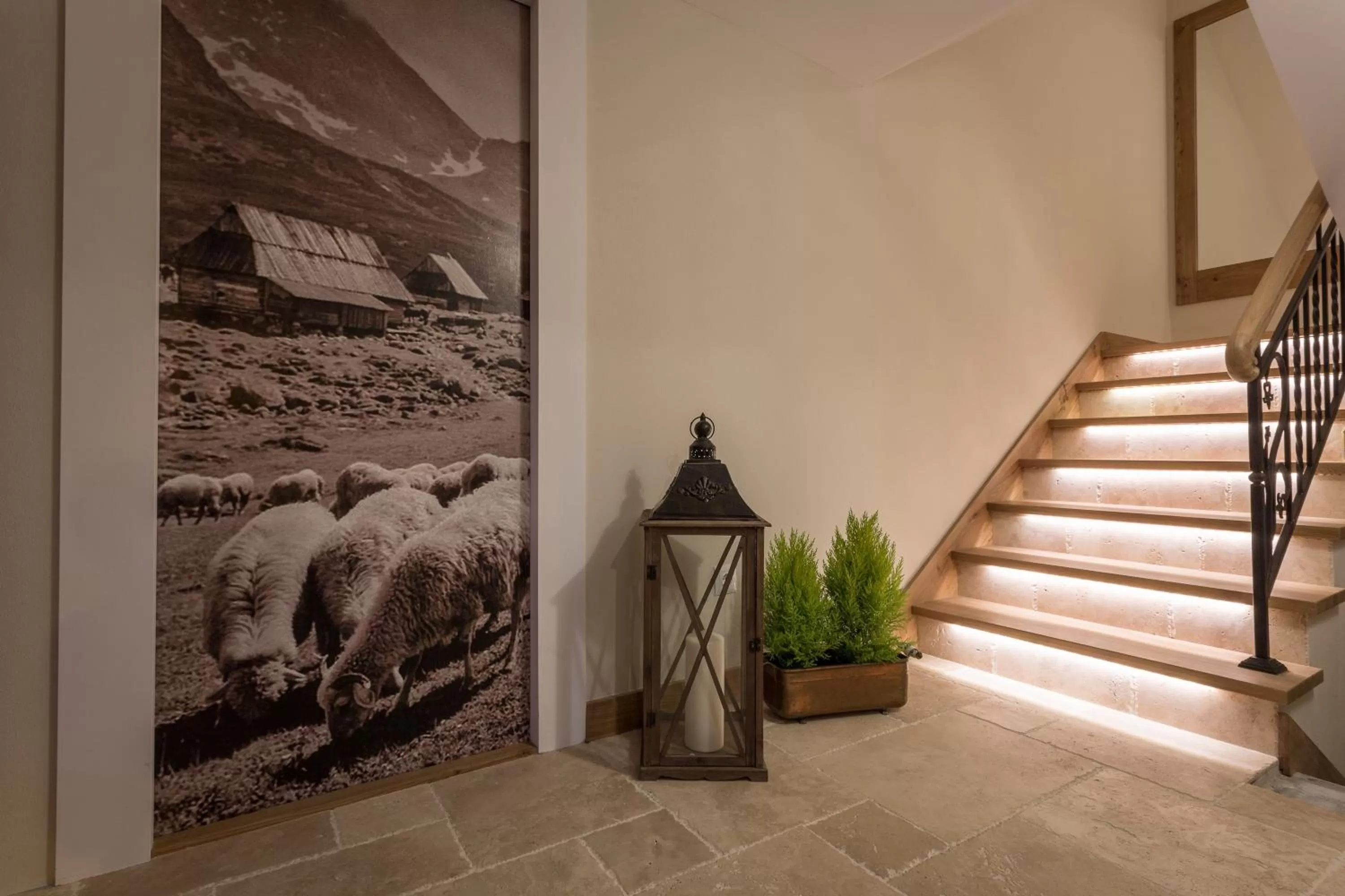 Decorative detail in Aparthotel Bambi