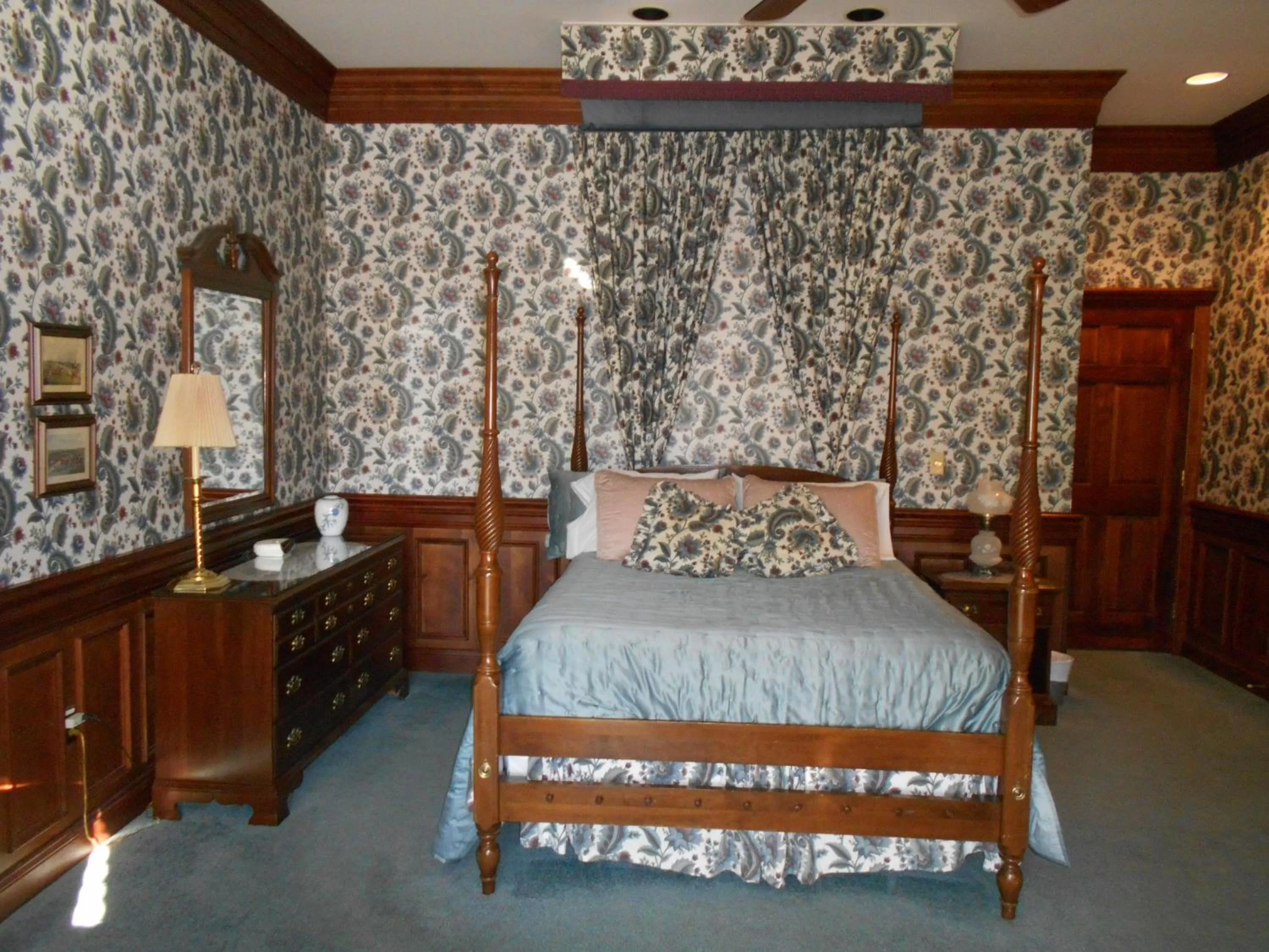 West Ridge Bed & Breakfast