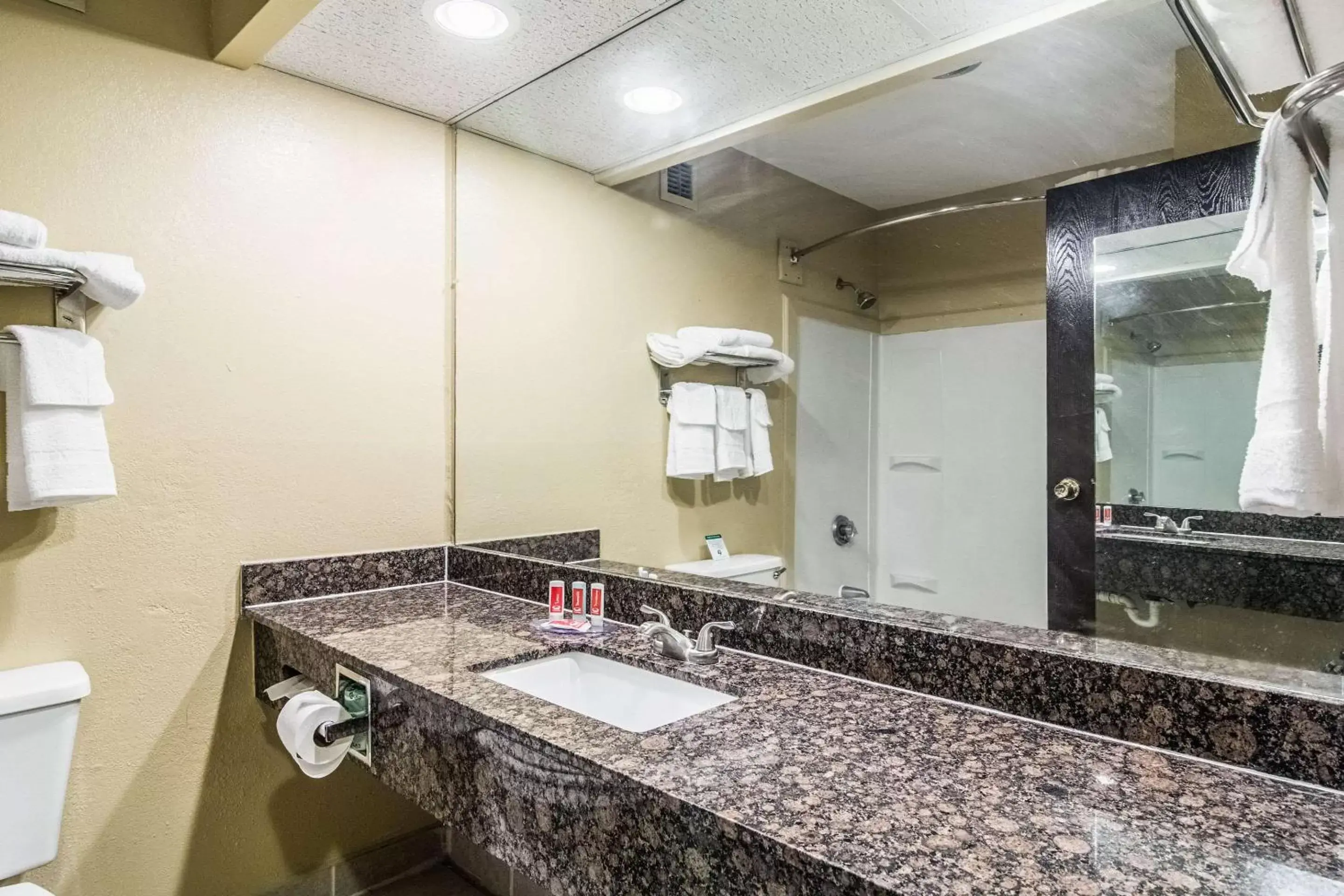 Econo Lodge Darien Econo Lodge Darien