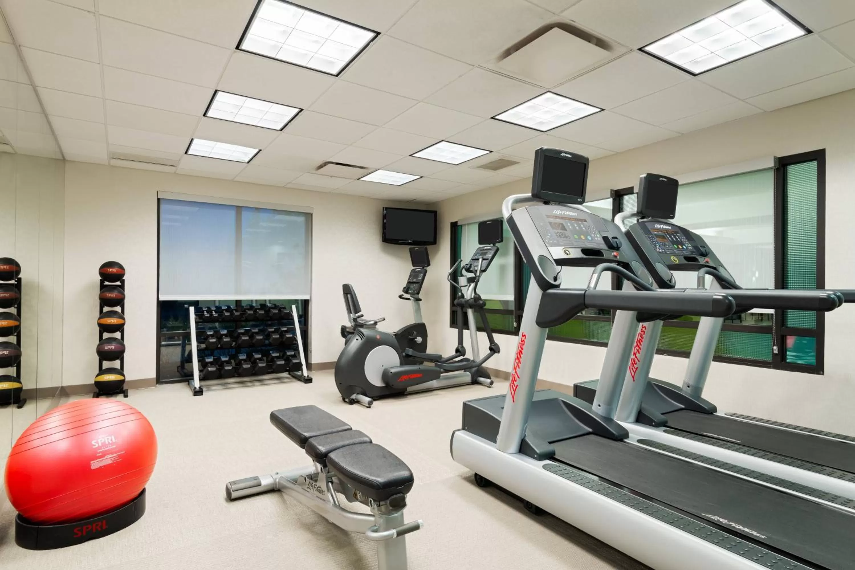 Fitness centre/facilities in SpringHill Suites by Marriott Cleveland Solon