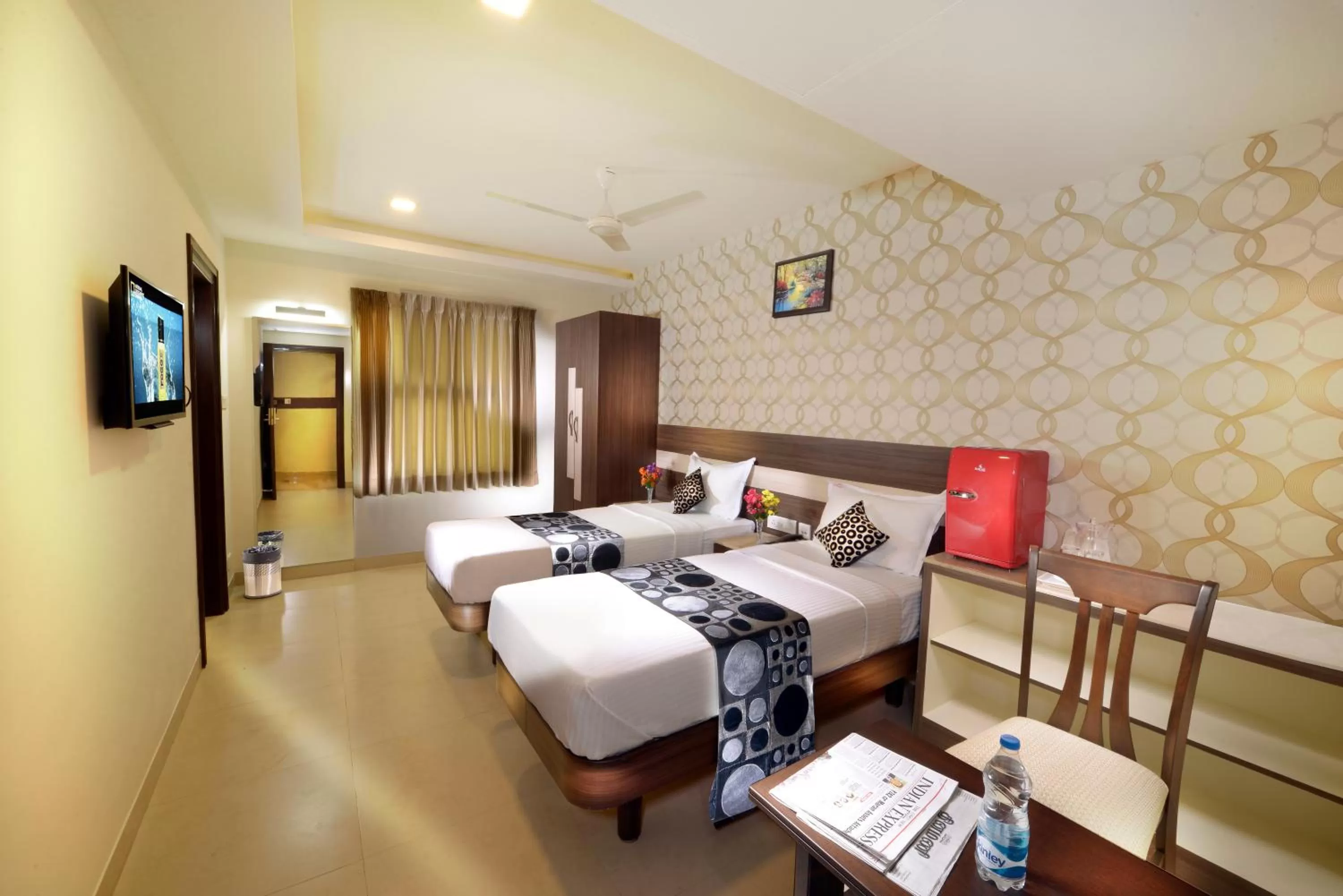 Photo of the whole room, Bed in HOTEL THE FORTUNE