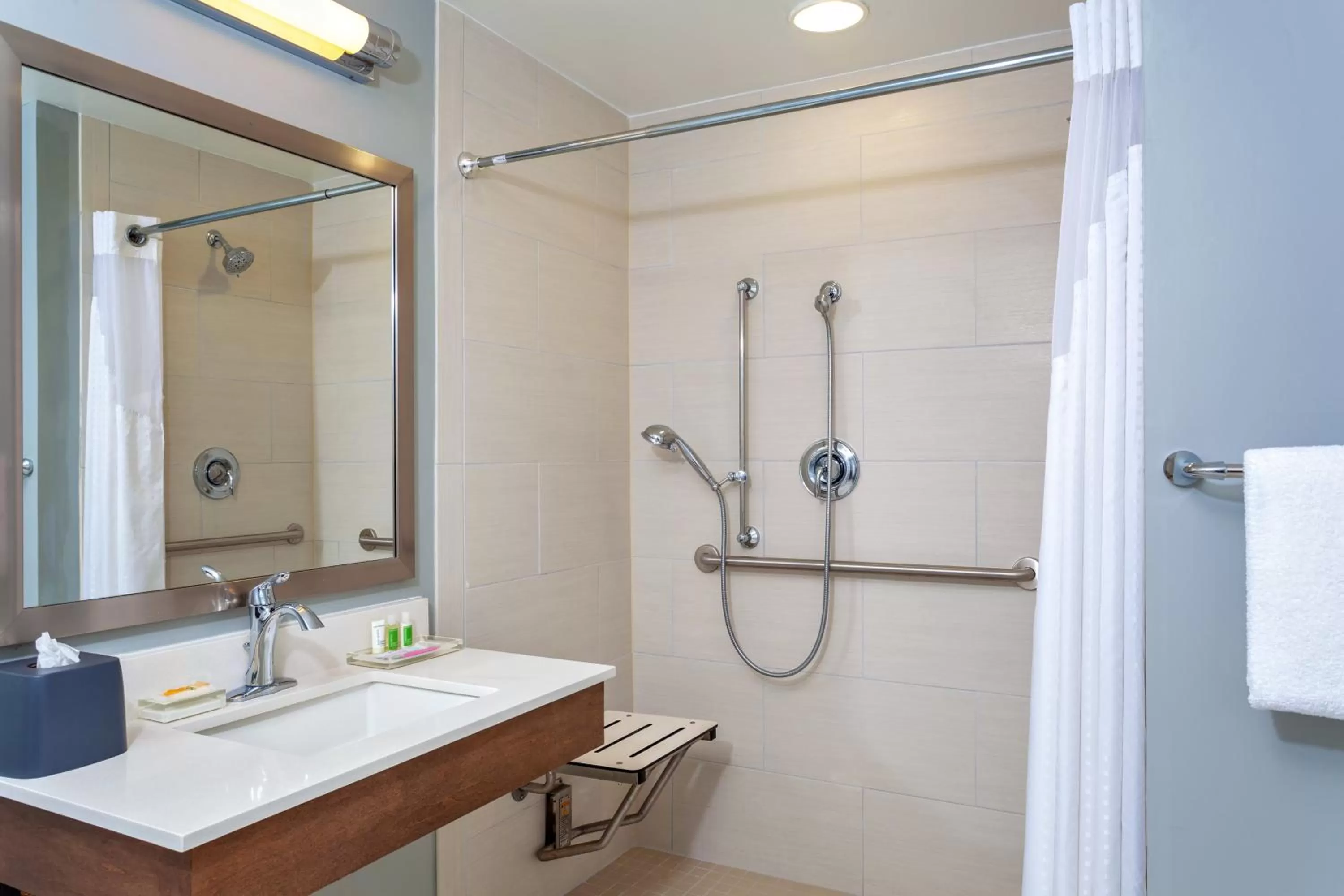 Bathroom in Holiday Inn - St Augustine - World Golf by IHG