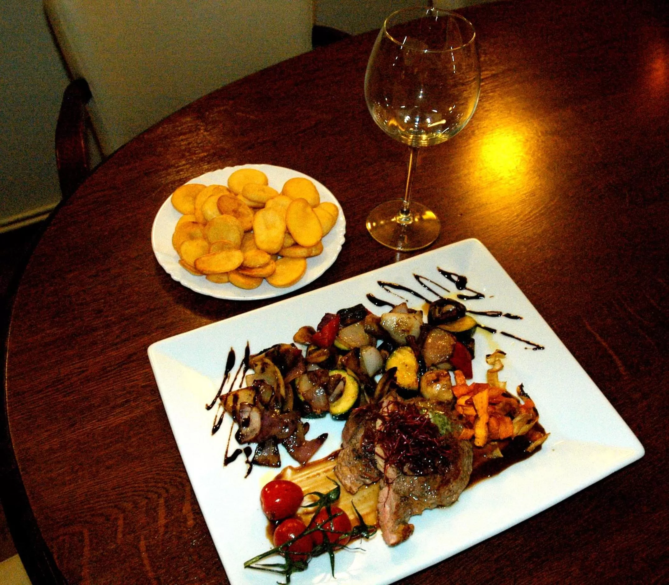 Food close-up, Food in Spa & Pool Apartment Hotel - Restaurant VILLA IVICA