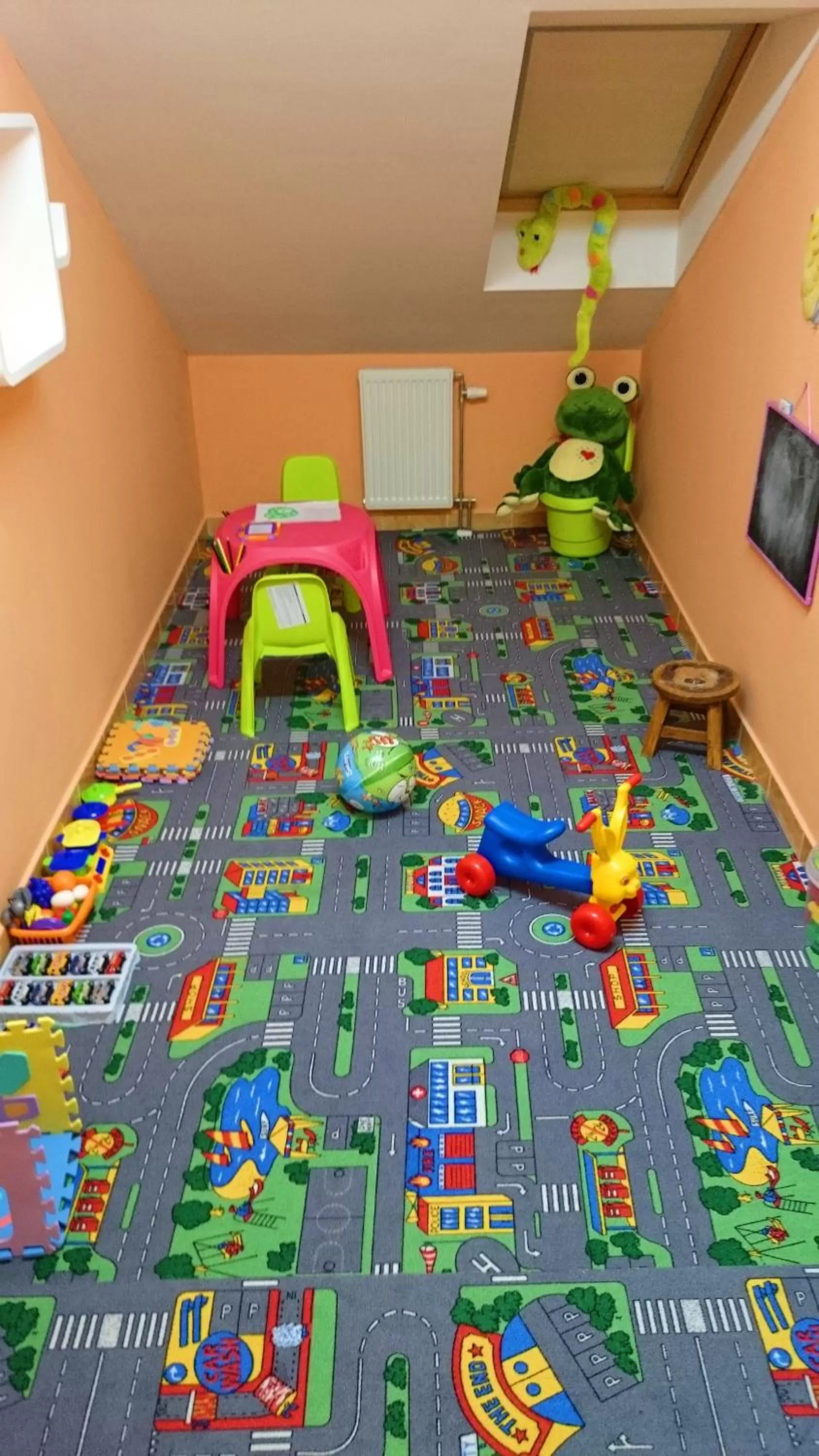 Area and facilities in Nefelejcs Hotel