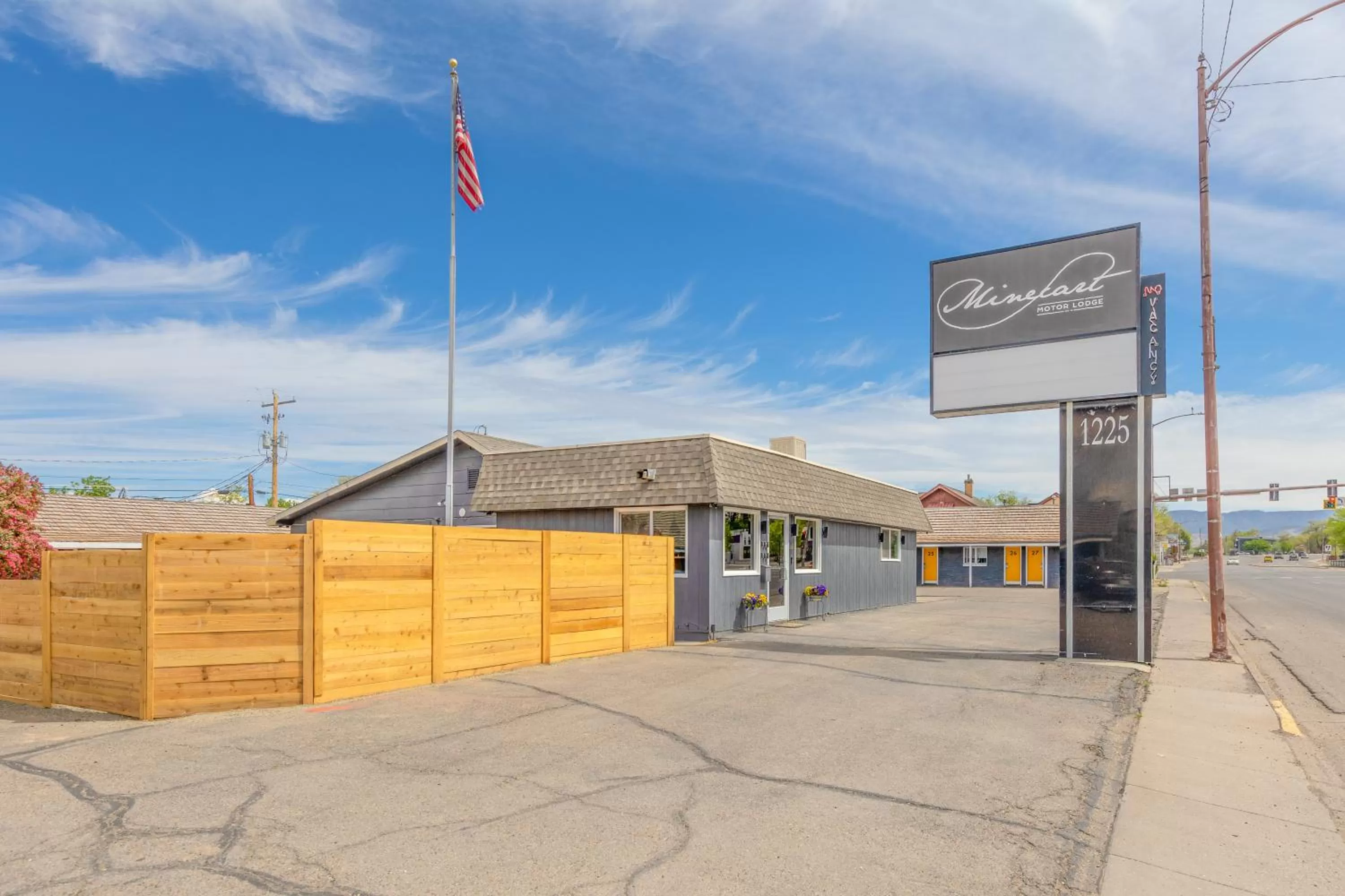 Property building in Minecart Motor Lodge