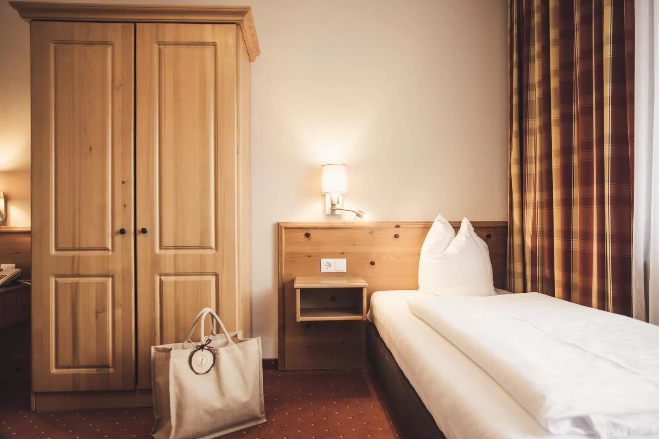 Photo of the whole room, Bed in Hotel Johanna mitten im Ötztal