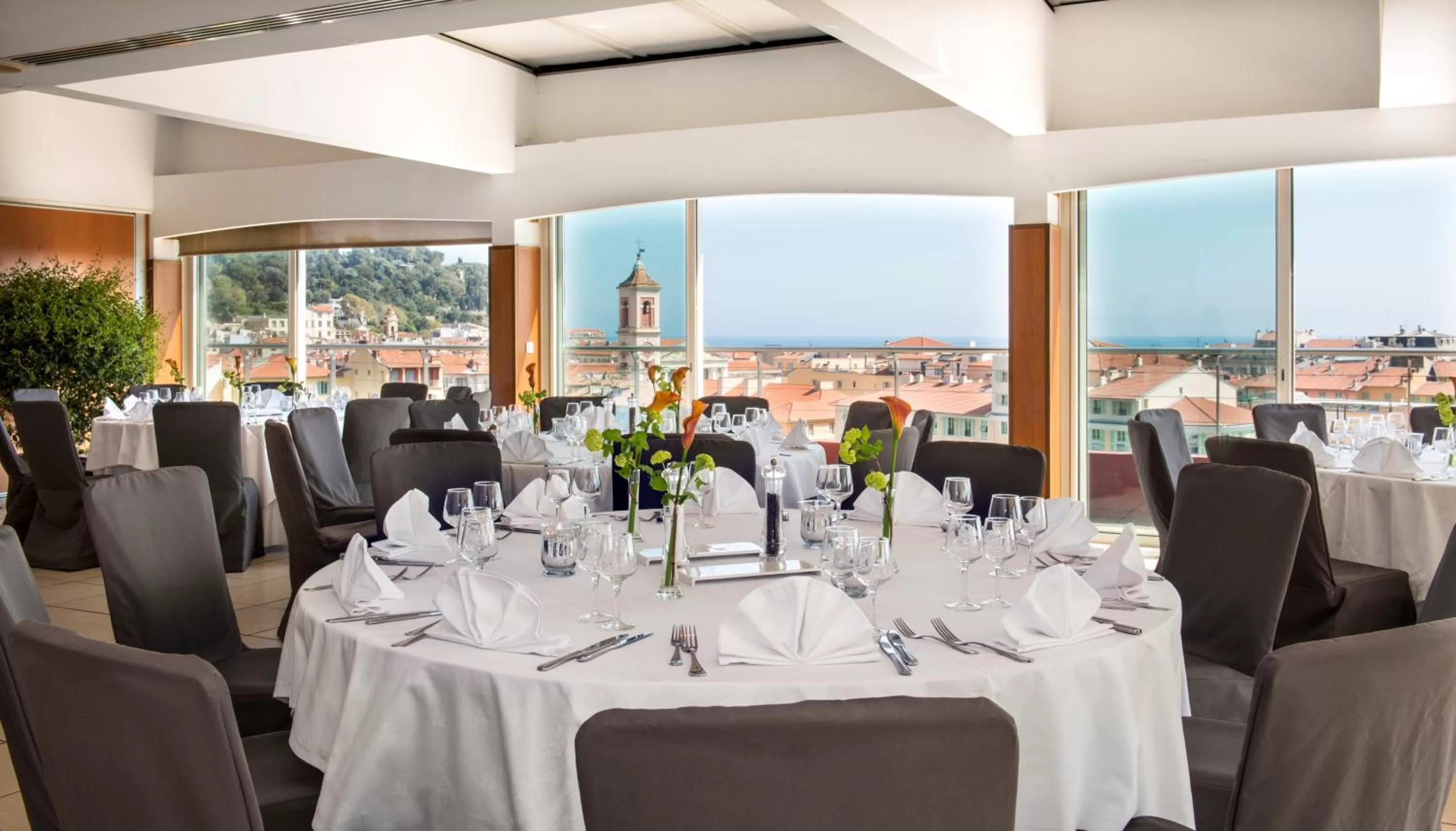 Restaurant/places to eat in Hotel Aston La Scala