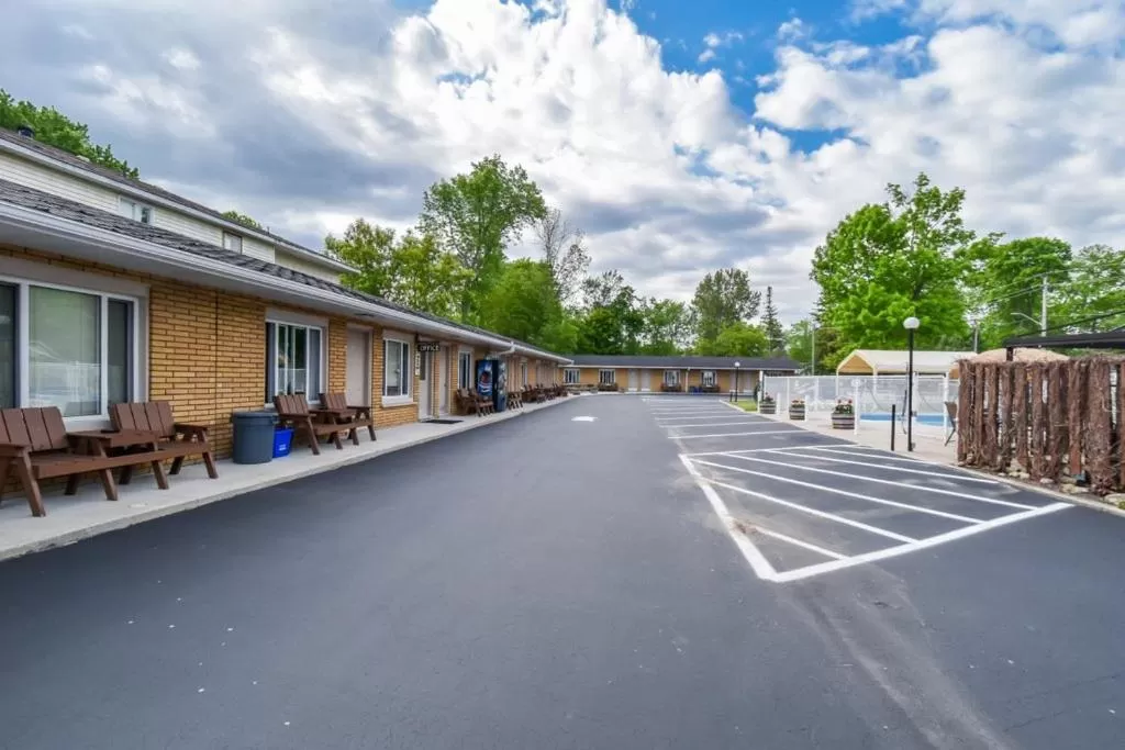 Property building in Beach Club by Beach1 Motel
