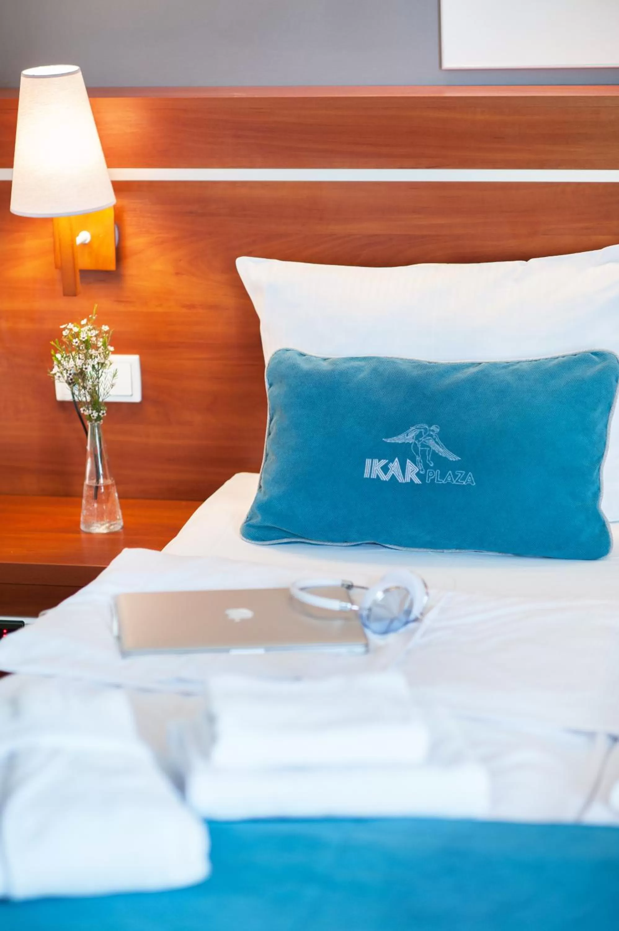 Bedroom, Bed in Ikar Plaza