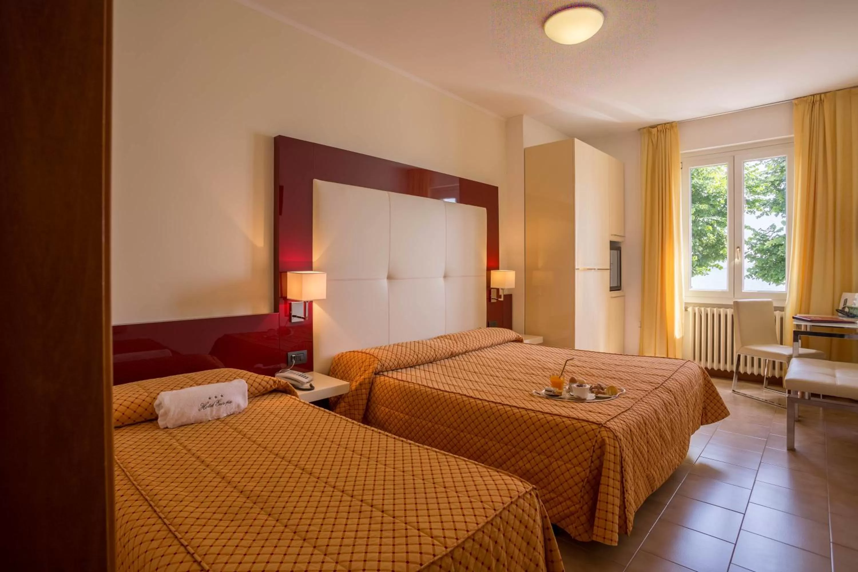 Triple Room with Lake View in Hotel Europa