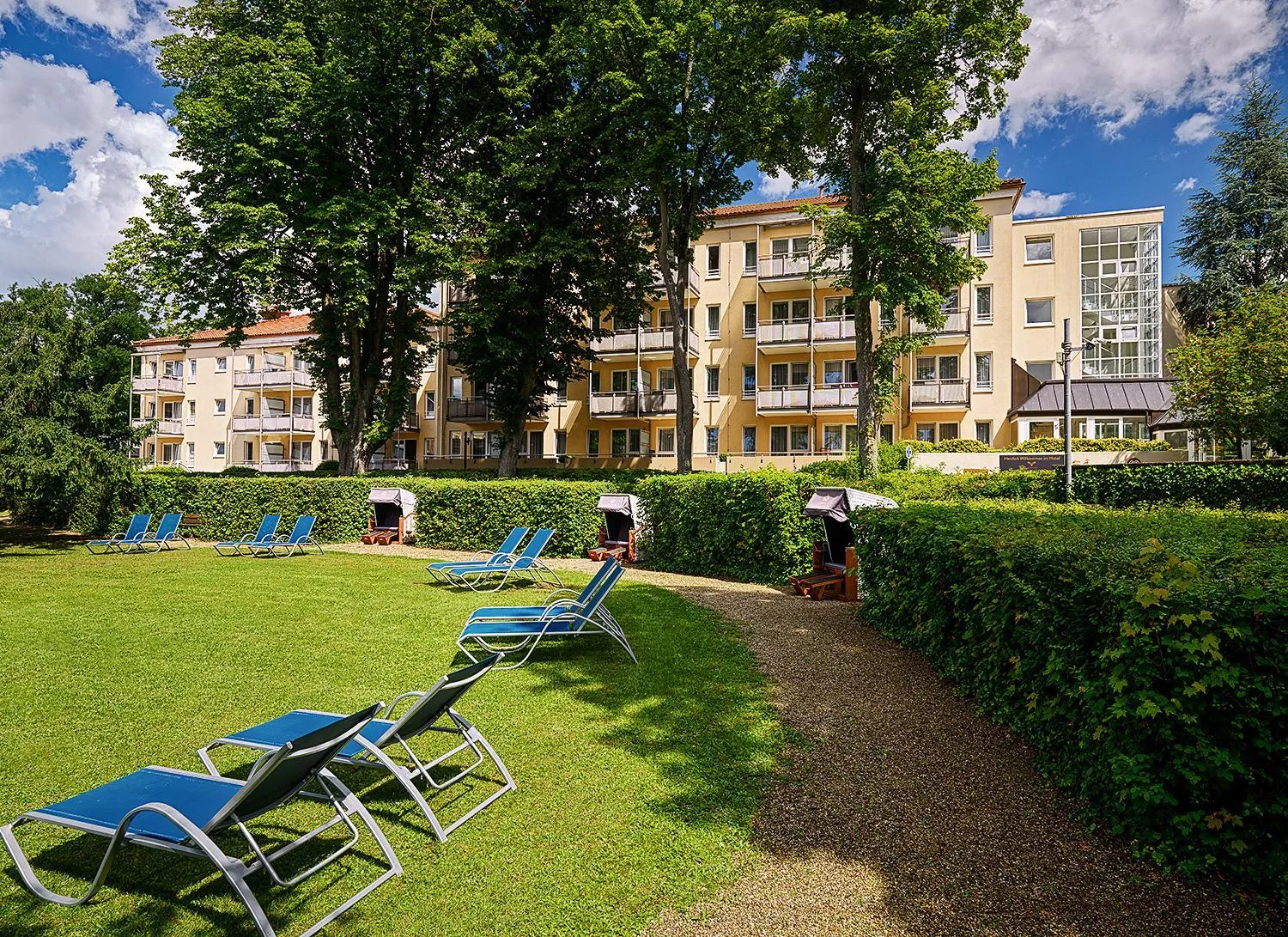 Property building in Kaiserhof Victoria