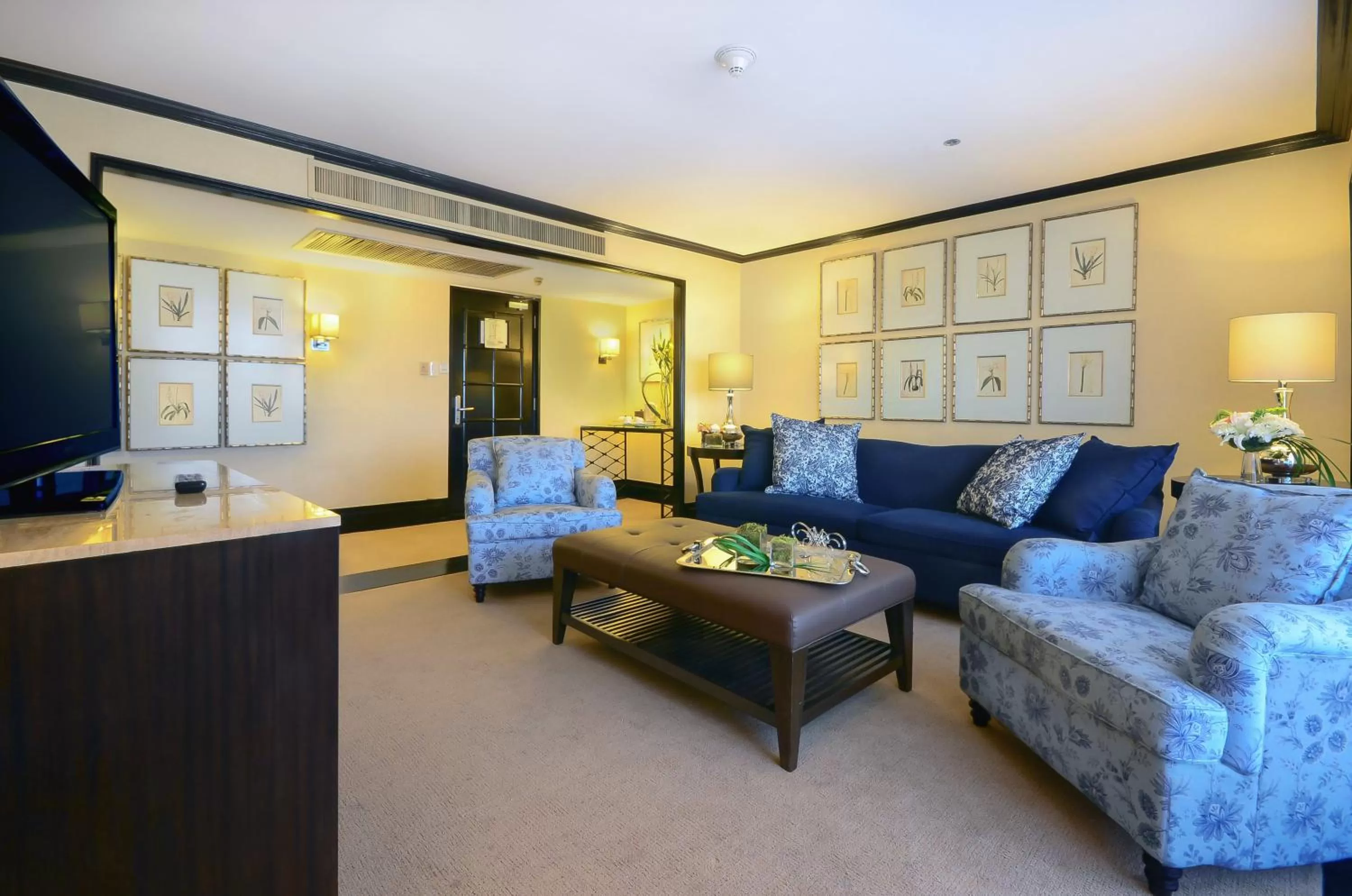 Living room in Midas Hotel and Casino