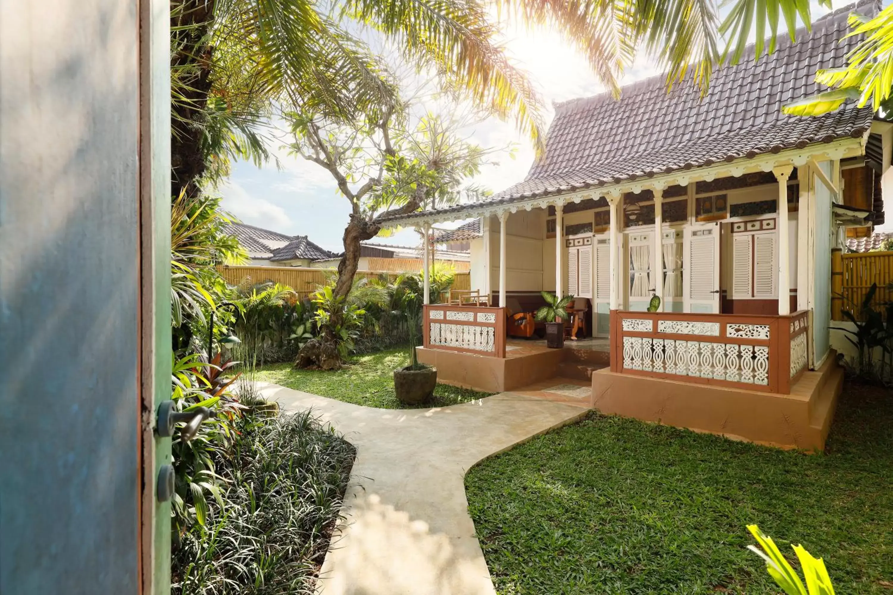 Cottage with Garden View in Puri Tempo Doeloe Boutique Hotel Cottage with Garden View in Puri Tempo Doeloe Boutique Hotel