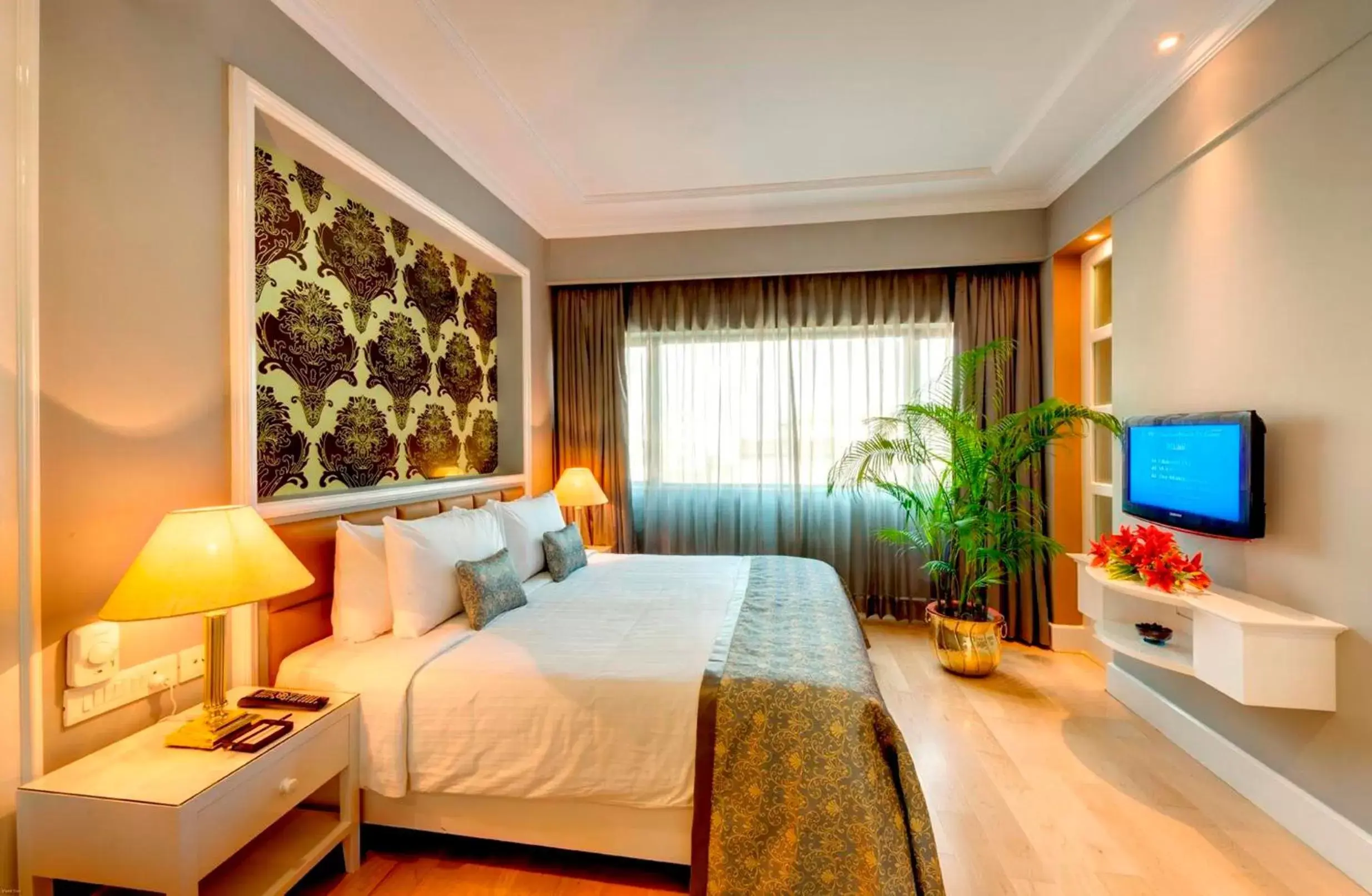 Junior Suite - 10% off on Laundry and Travel desk in Kenilworth Hotel, Kolkata Junior Suite - 10% off on Laundry and Travel desk in Kenilworth Hotel, Kolkata