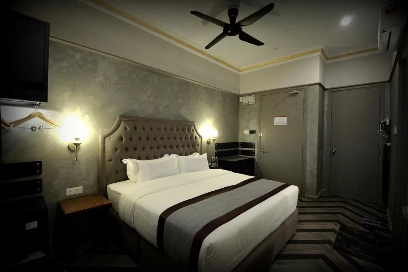 Bed in 1969 Business Suites @ Ipoh Garden