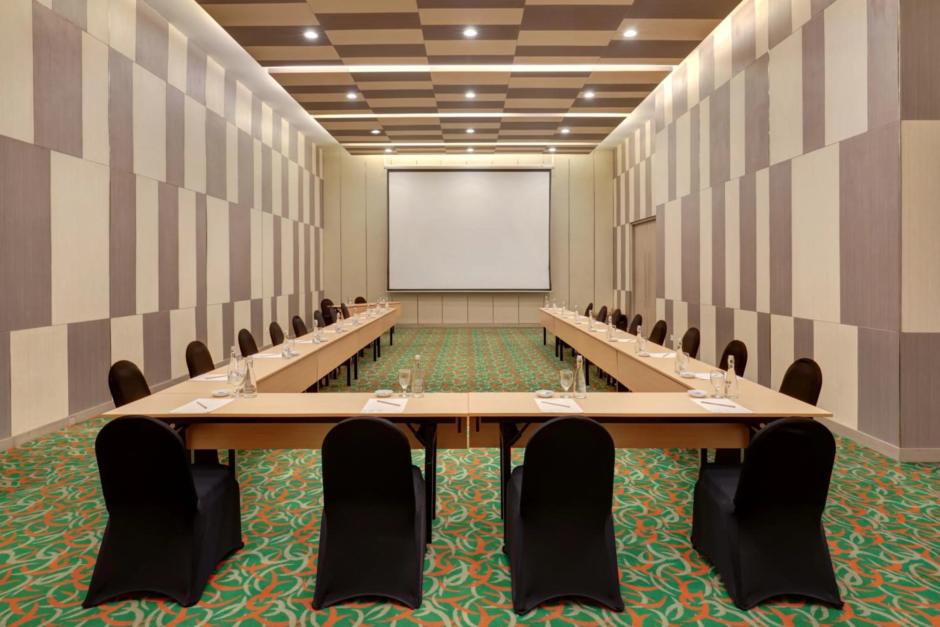 Meeting/conference room in Novotel Palembang