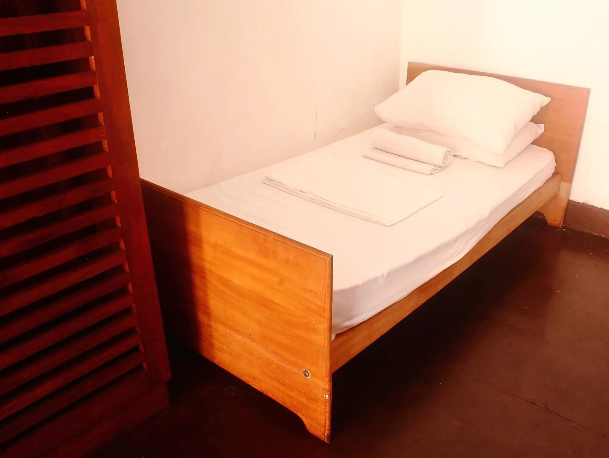 Bed in 256 Townhouse Rest